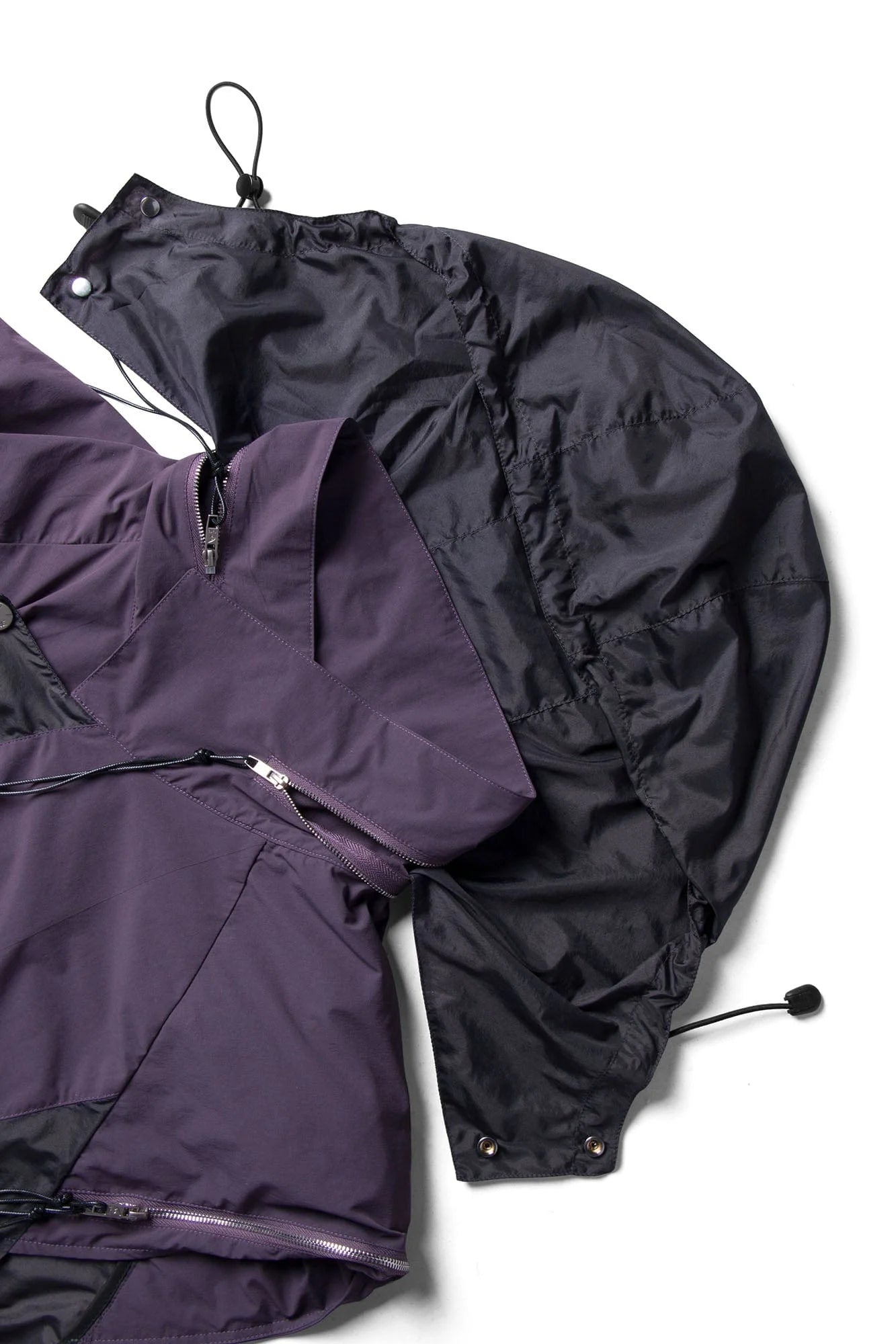 RELABEL Detachable Sleeve Asymmetric UV Protection Jacket