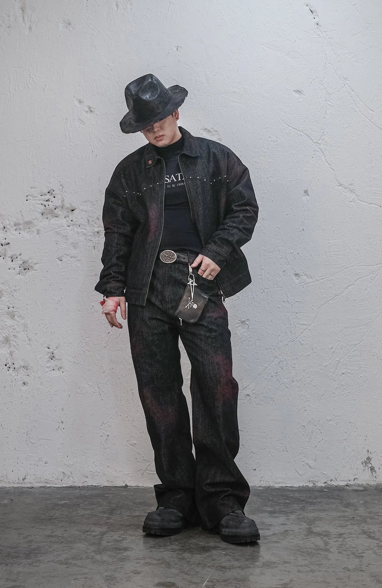 UNDERWATER Bloodstained Raw Flared Denim Pants