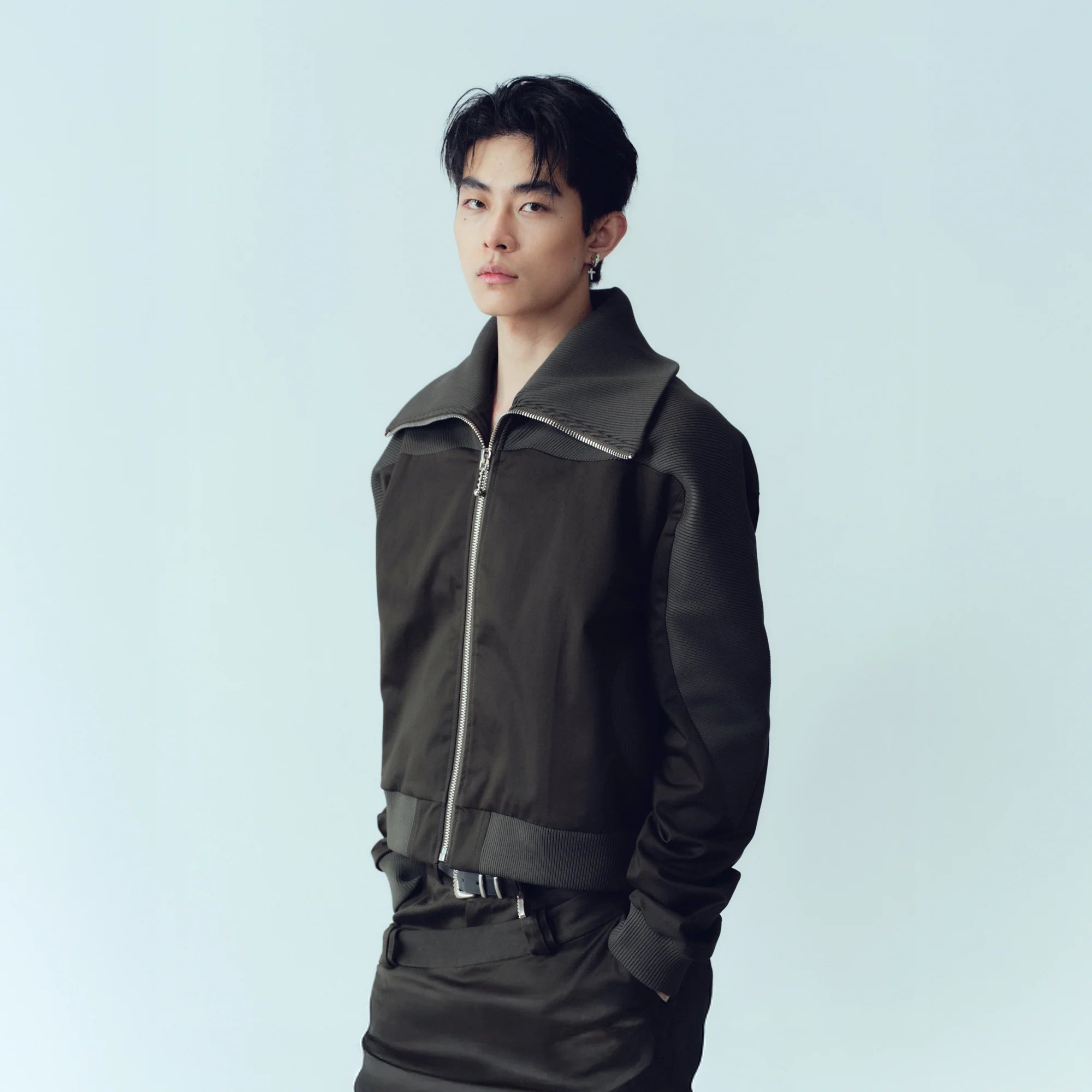 KADAKADA Rib-Spliced Stand-Collar Cropped Jacket