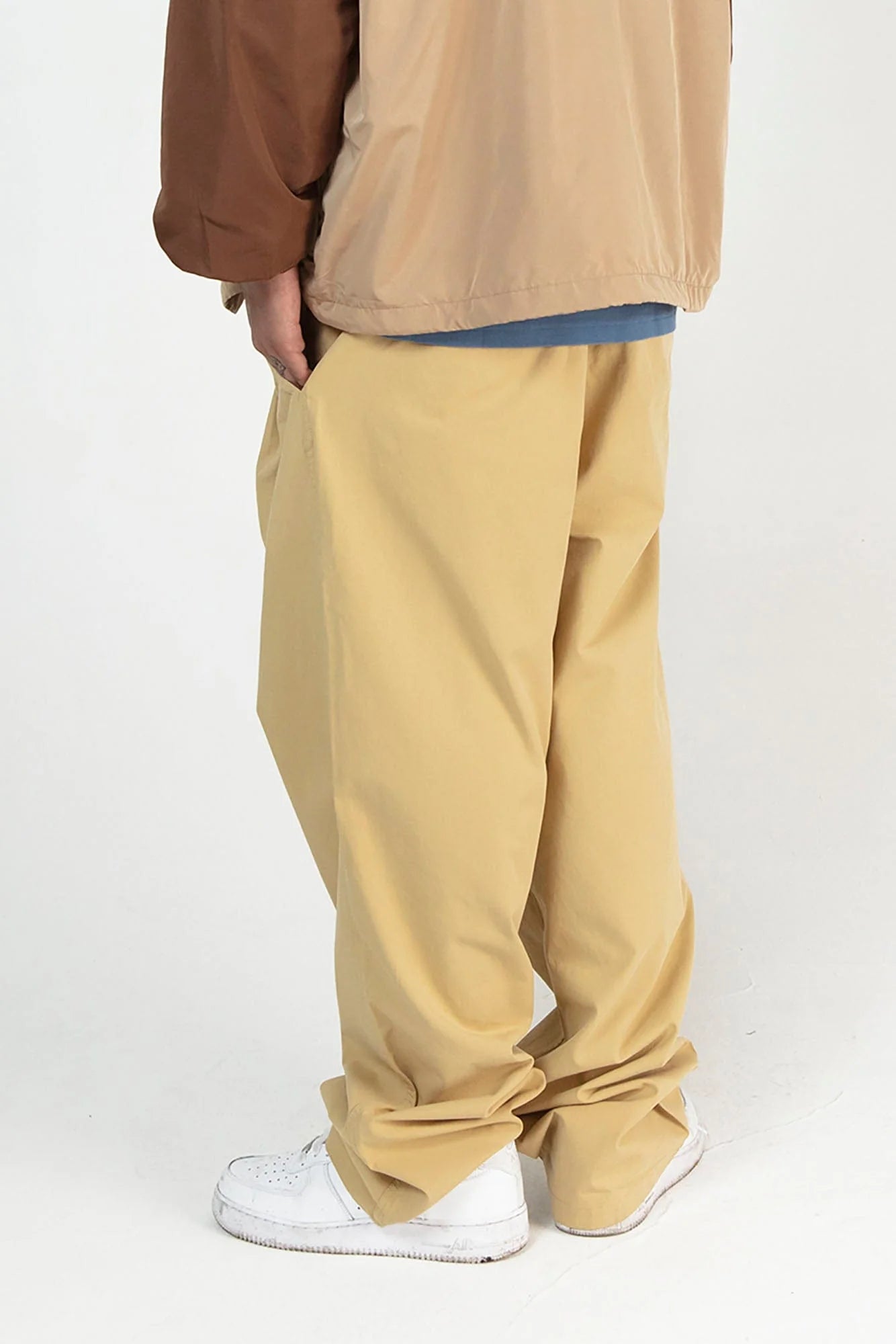 NERHI Essential Pleated Pants