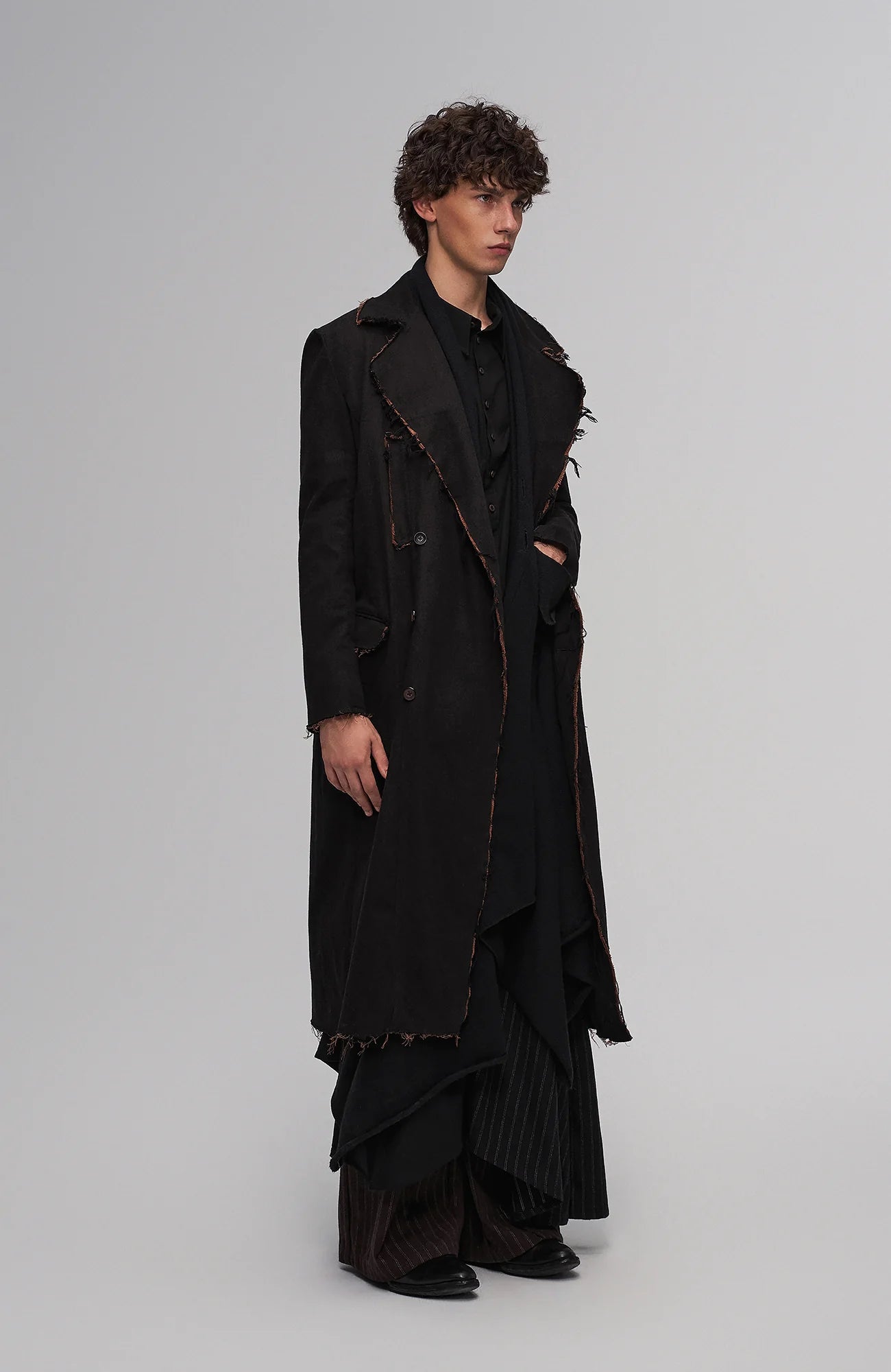 ILNya Nieternite Nifutur Raw-Edge Wool-Blend Longline Coat