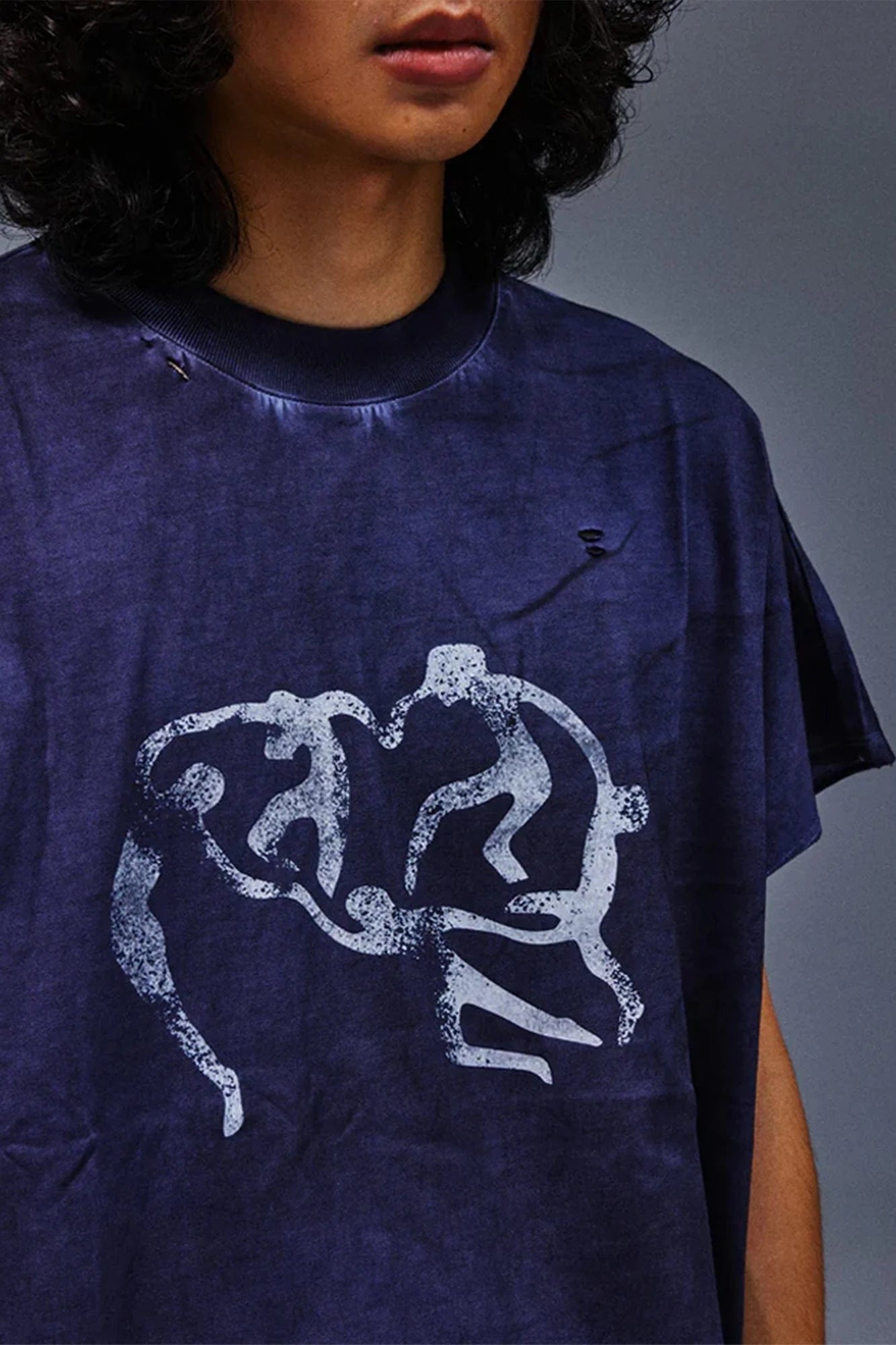 TECNINEGROUP Distressed Blue-Dyed Graphic T-Shirt