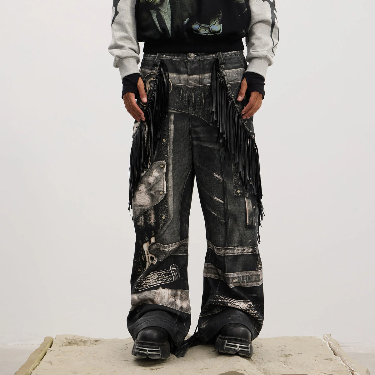 DND4DES Fringe Full-Print Baggy Jeans