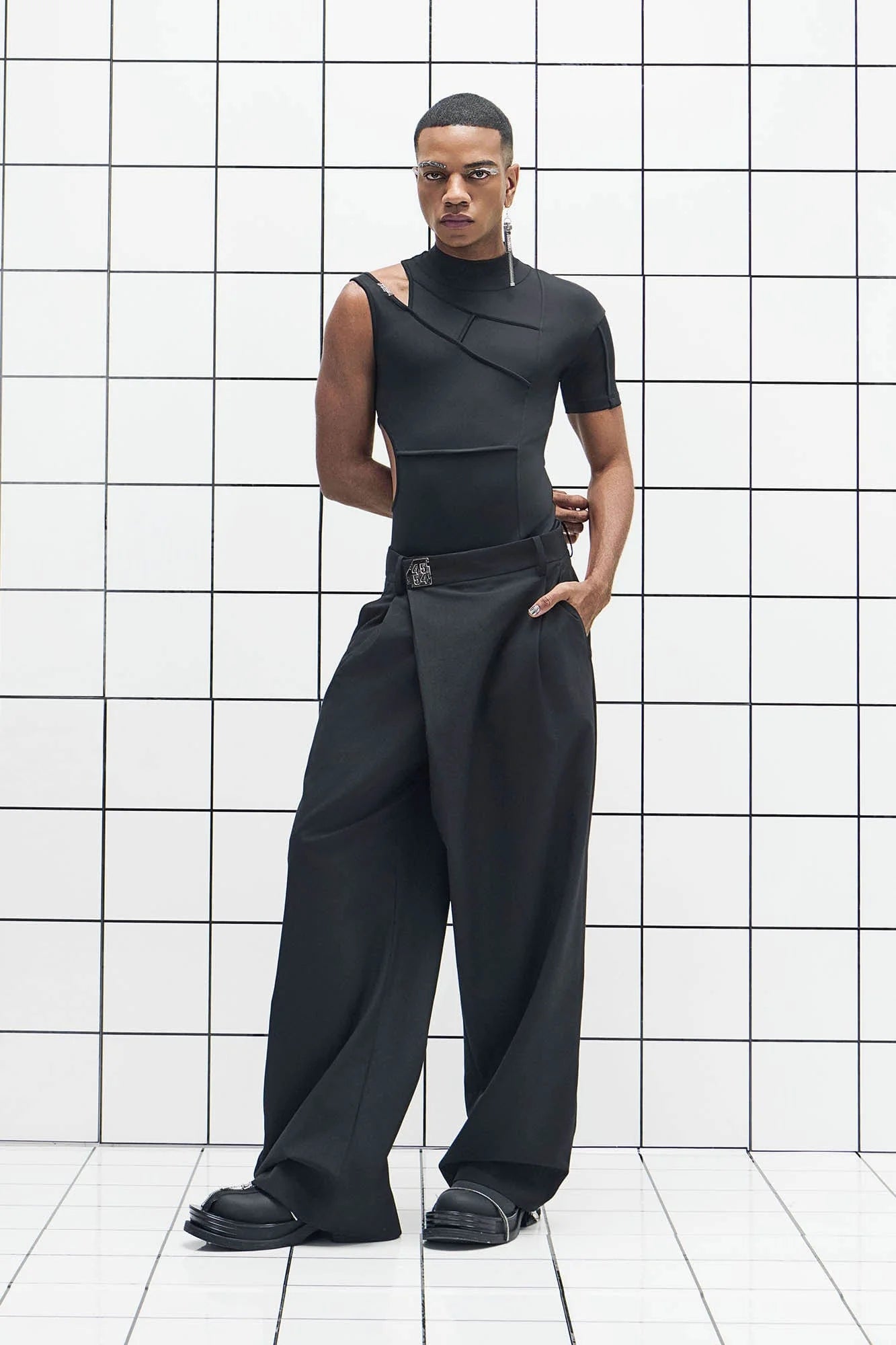 455EMBLE Side-Zip Asymmetrical PU-Pocket Pants