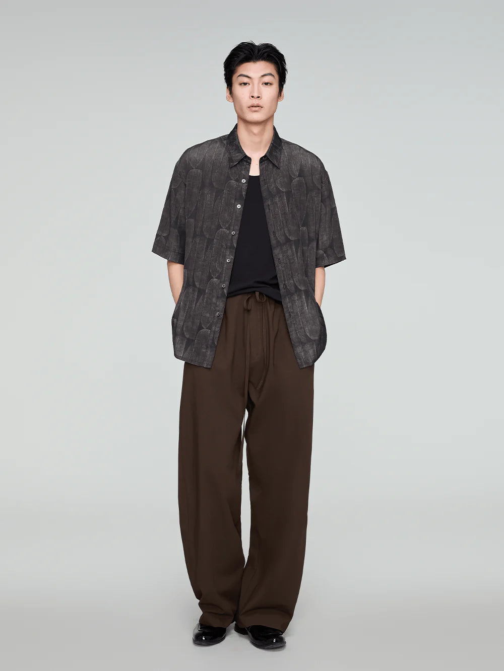OPICLOTH Retro Textured Leaf Full-Print Half Shirt