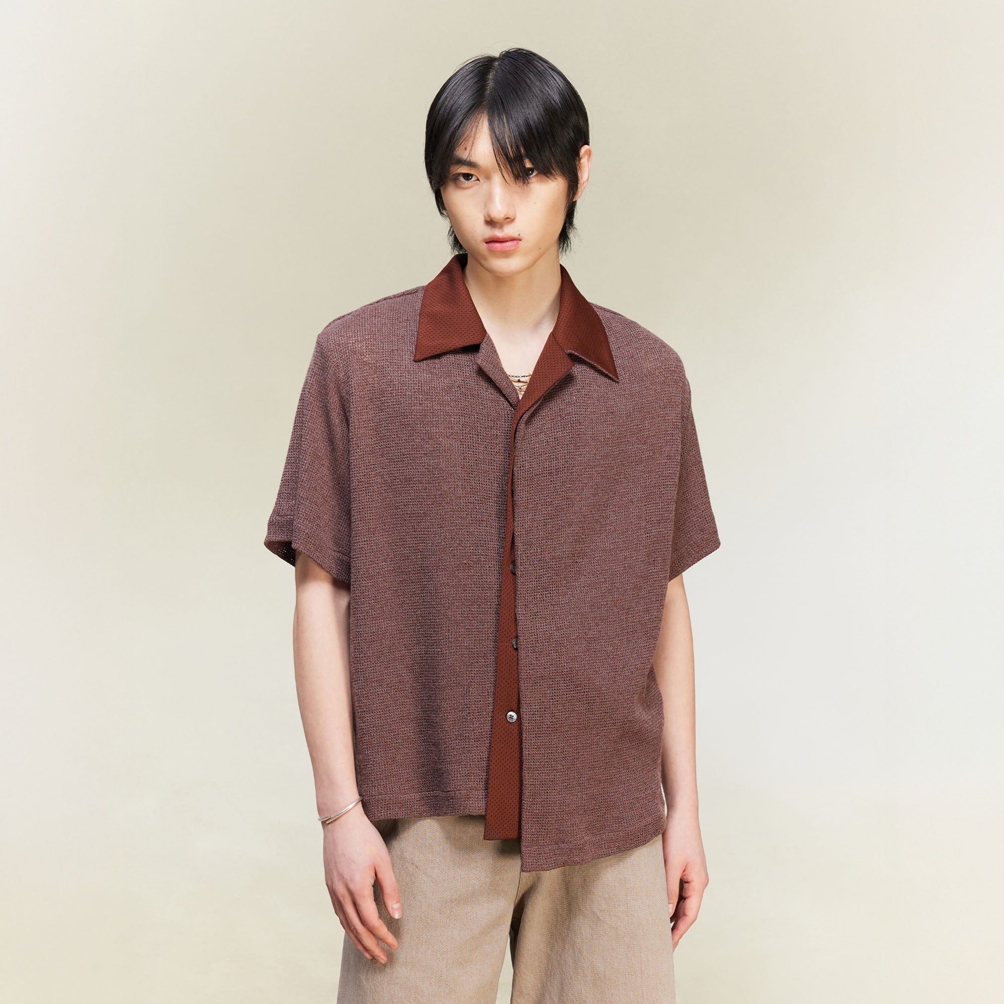 ALVNG AR ANTS Contrast Collar Knitted Texture Half Shirt