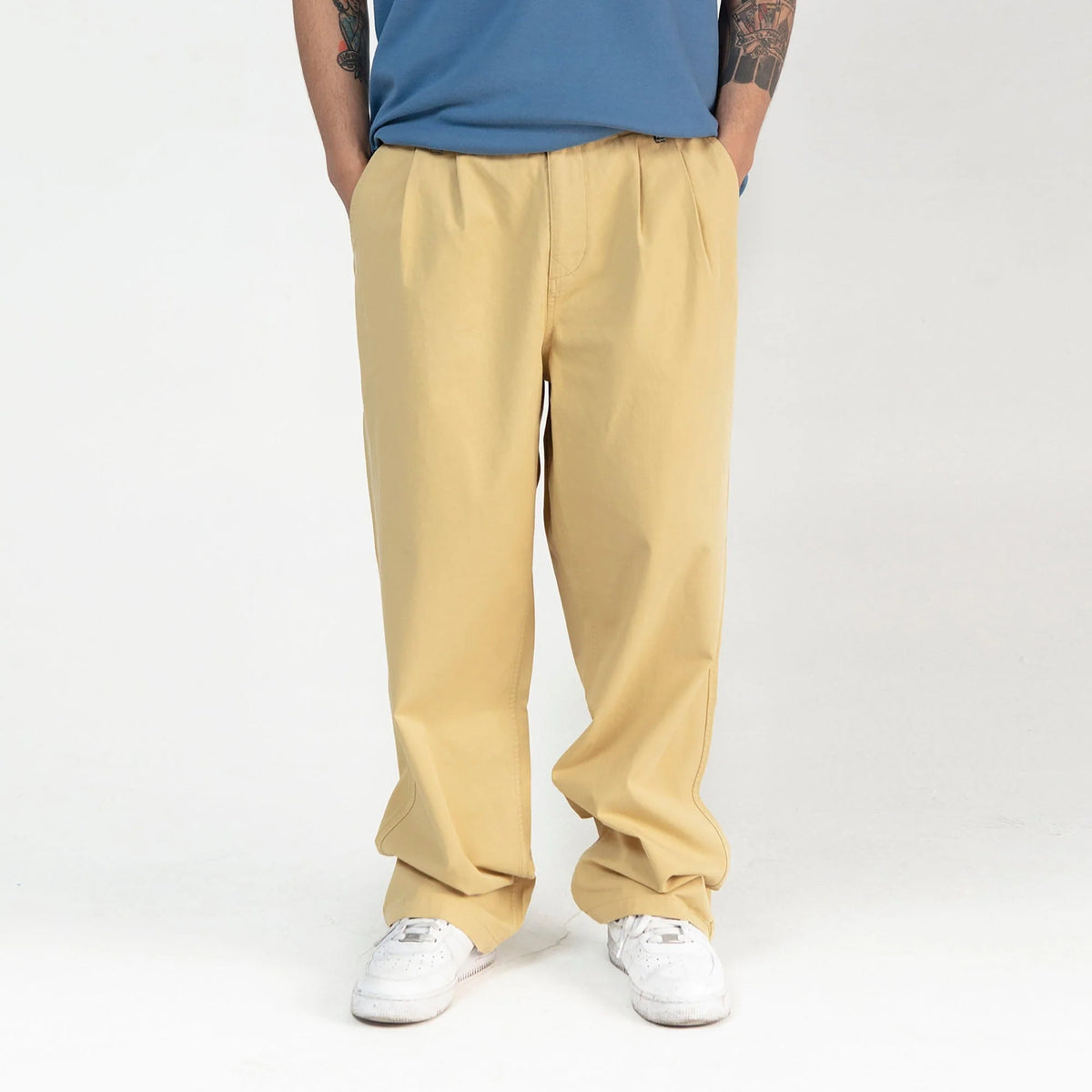 NERHI Essential Pleated Pants
