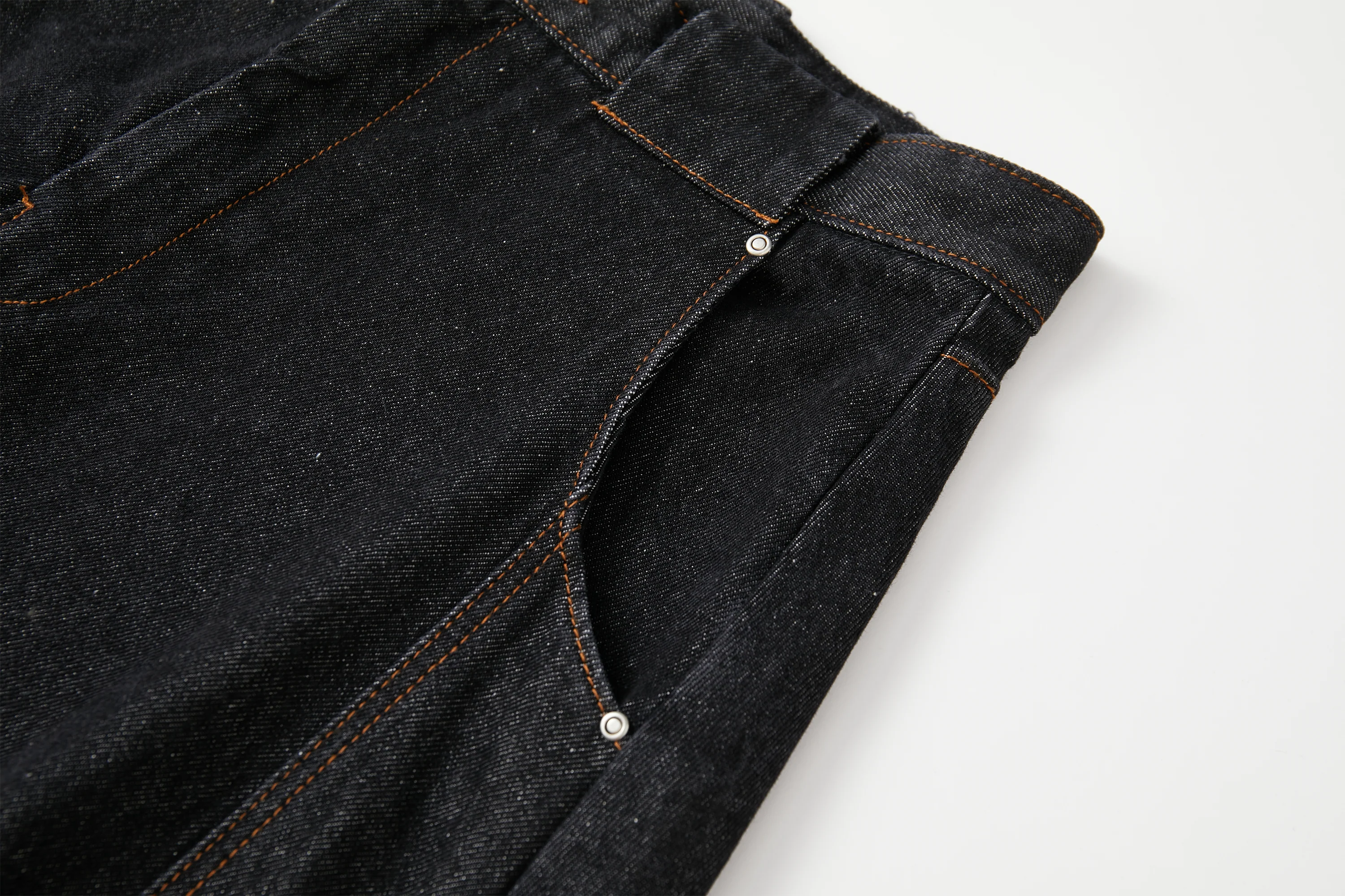 OPICLOTH Curved Panel Oversized Raw Jeans