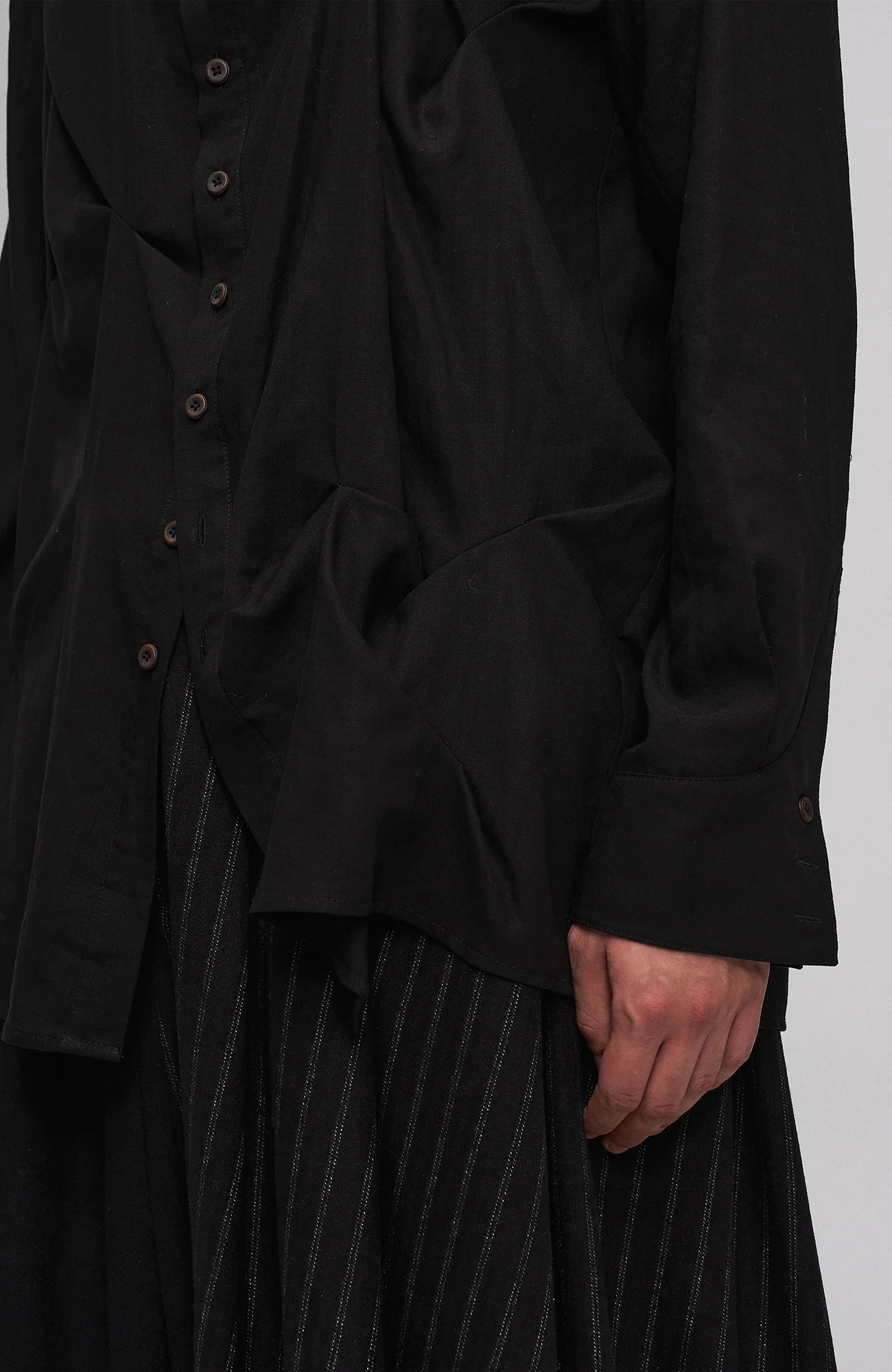 ILNya Nieternite Nifutur Asymmetrical Draped Seamed Shirt