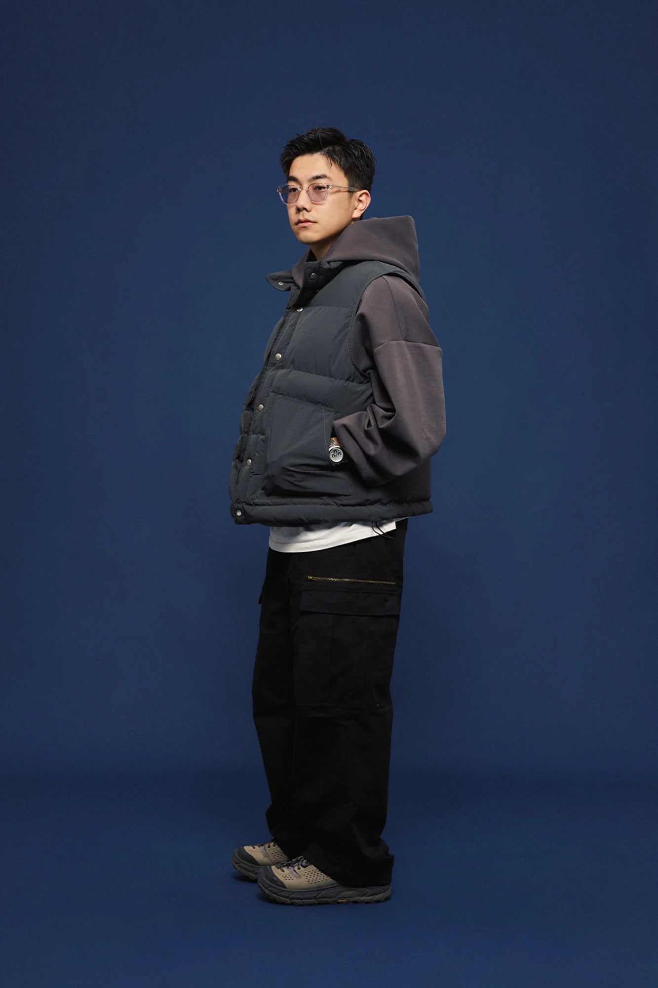 BANANA CLUB Multi-Pockey Pleated-Knee Cargo Pants