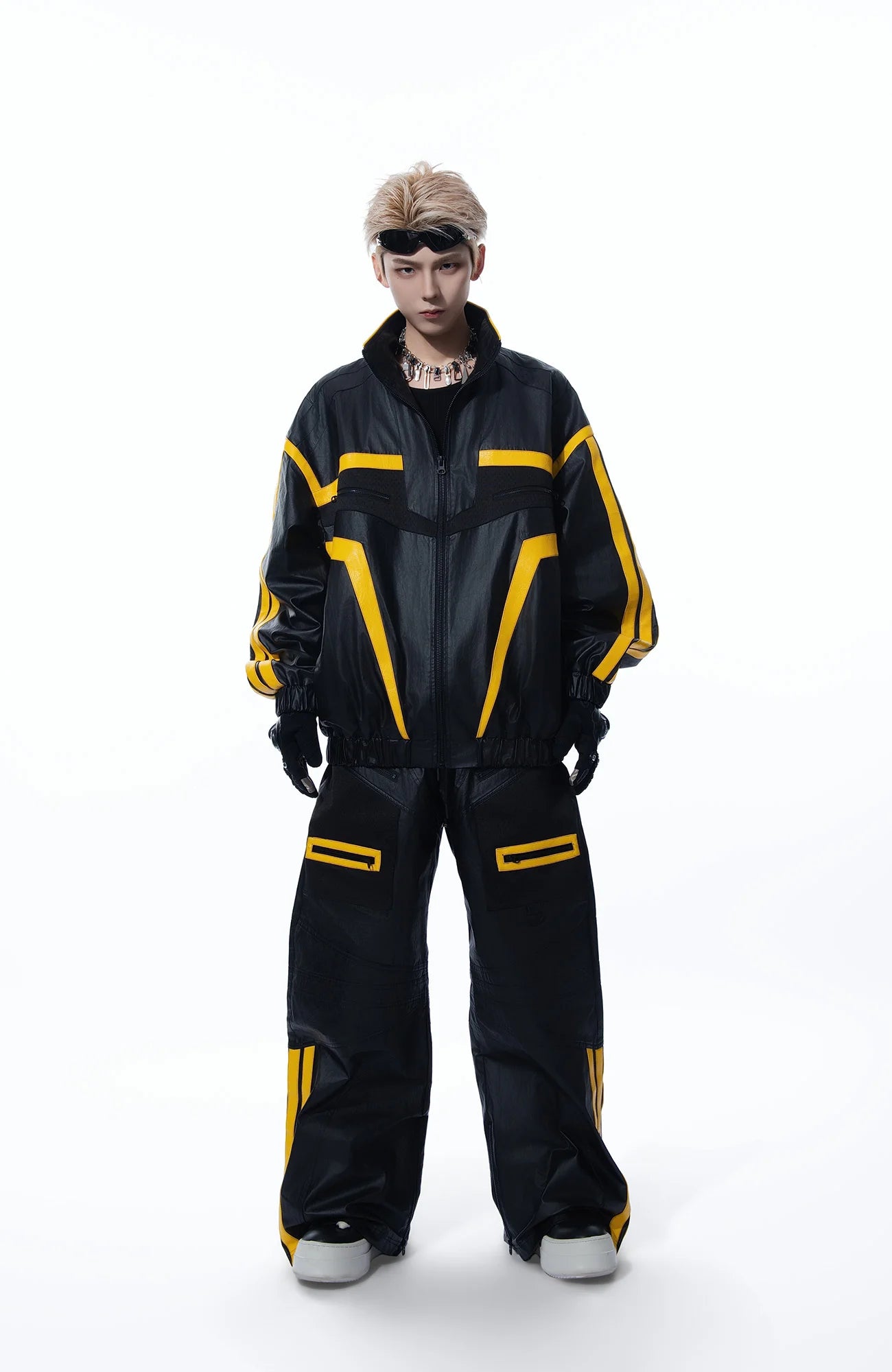 MOGONGSHE Contrast Stripe PU Wide-Leg Pants