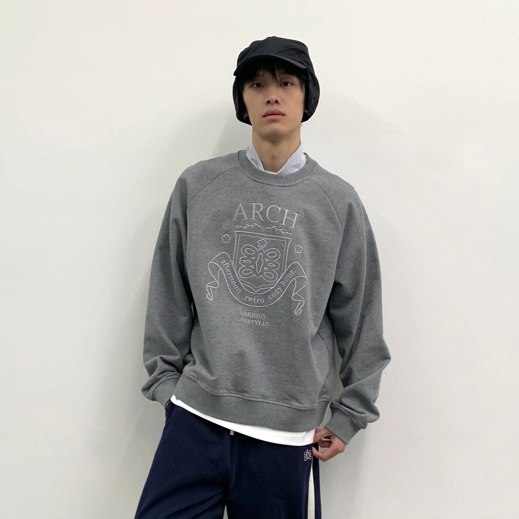 ROARINGWILD A ARCH Collegiate Loopback Raglan Sweatshirt