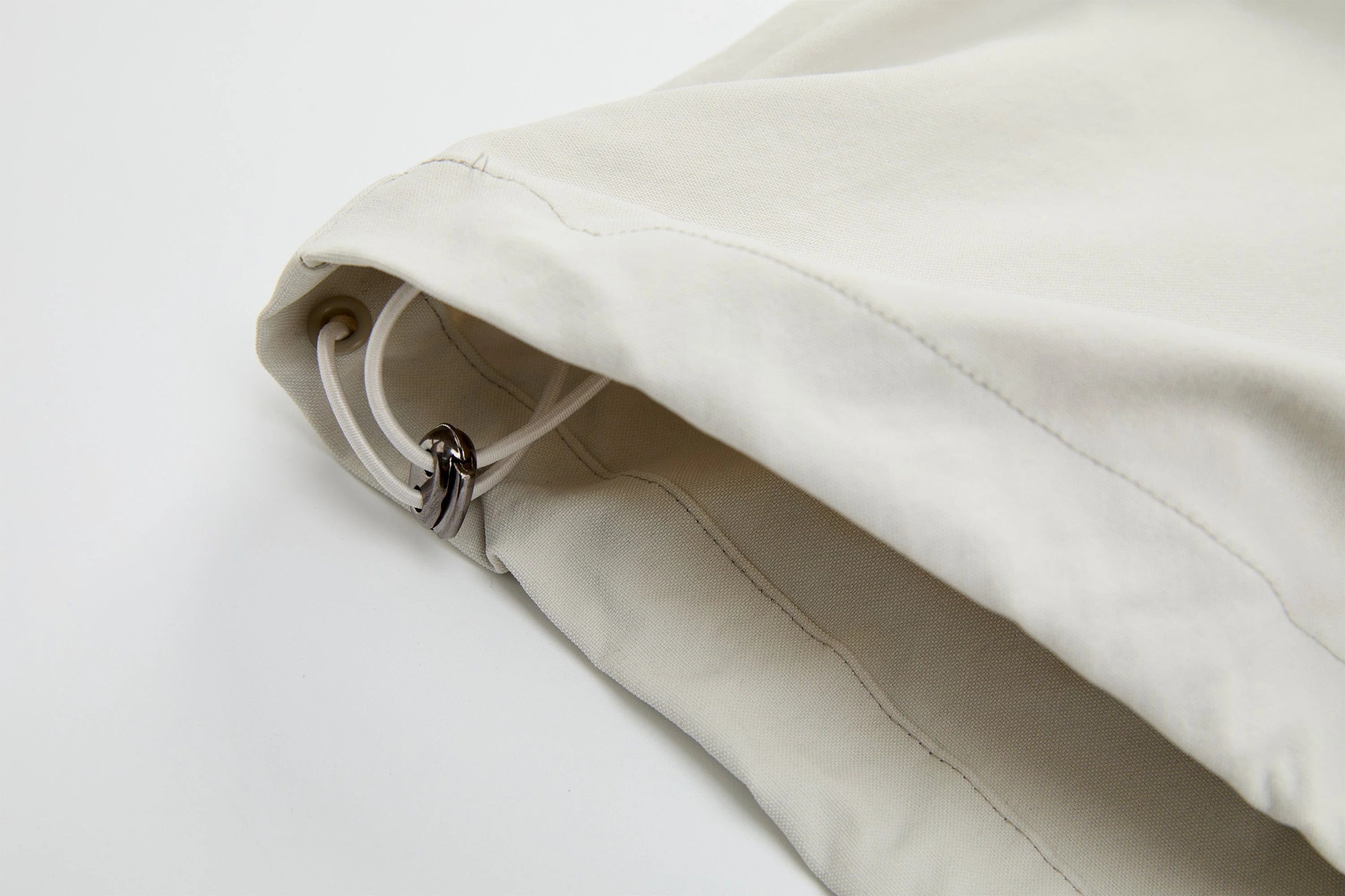 ORGANIC EMOTION Water-Repellent LOGO Embroidered Drawstring Sweatshirt