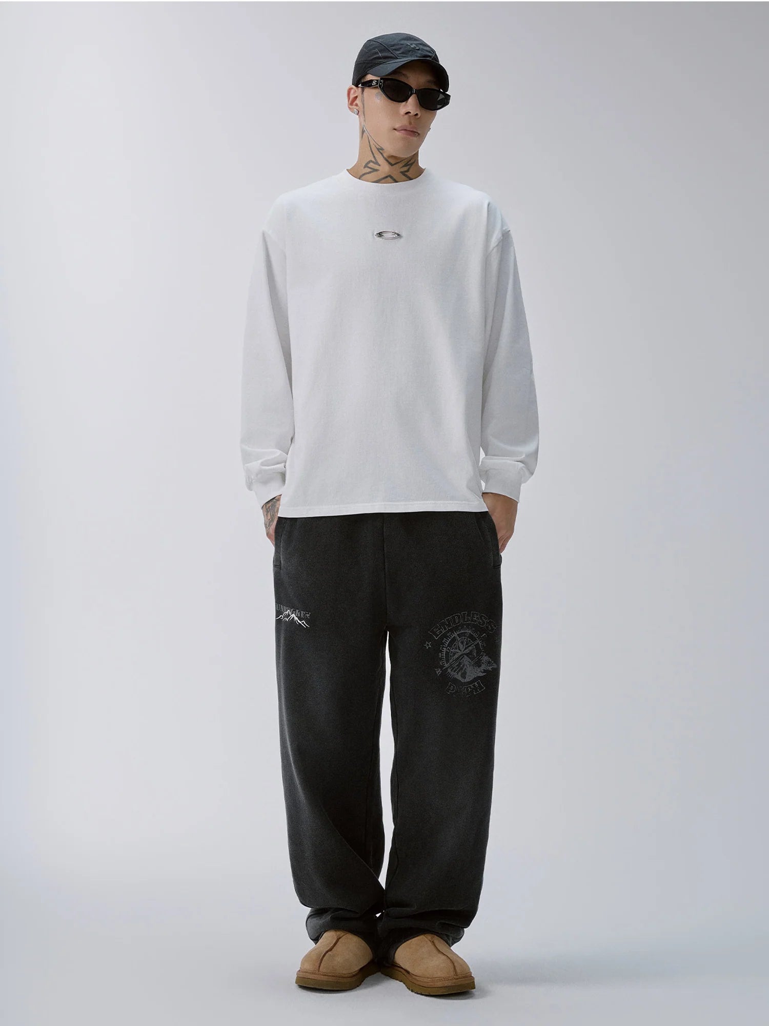 F2CE Washed Badge Graphic Drawstring Sweatpants