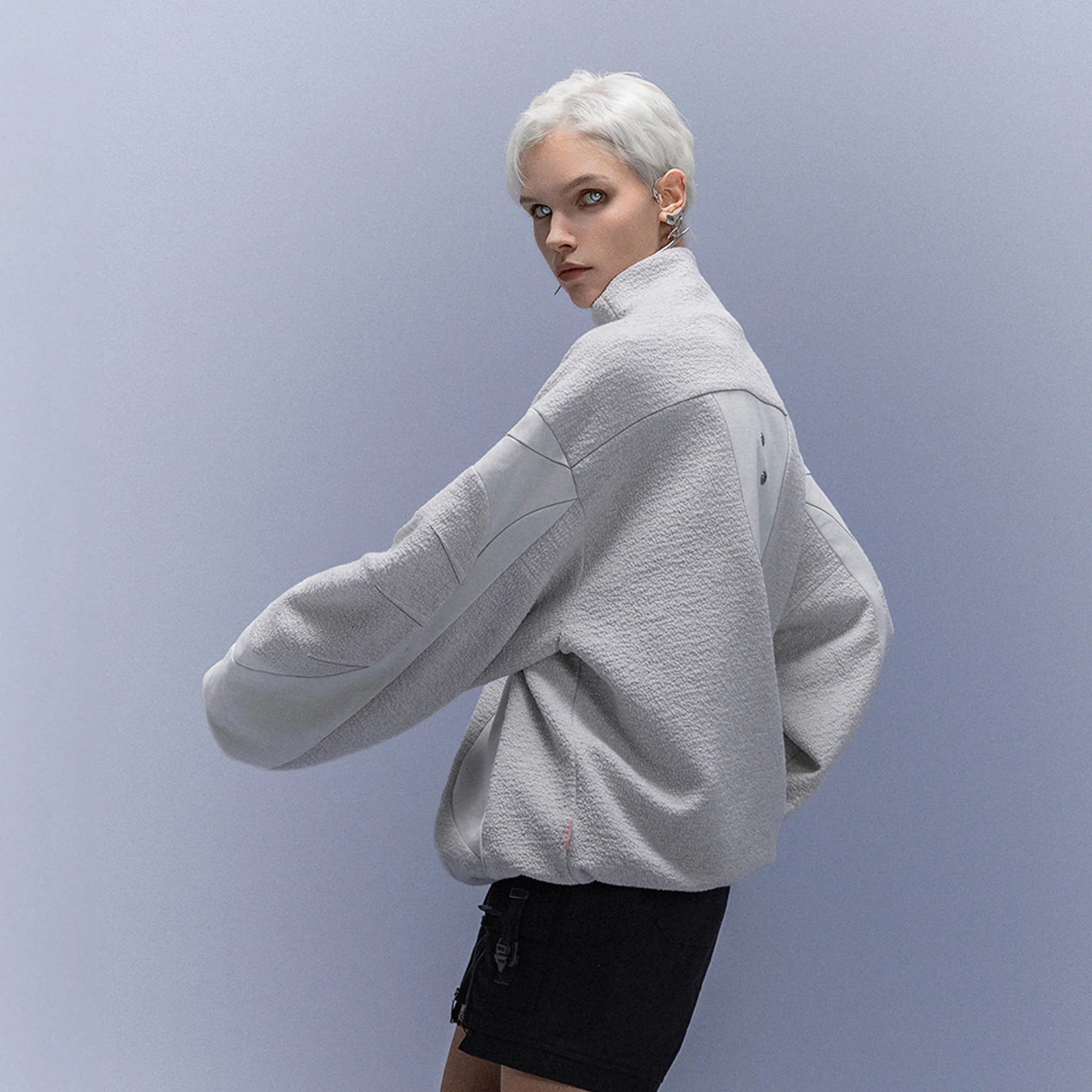 XIPHEVIL Fleece-Panel Saber-Sleeve Sweatshirt White