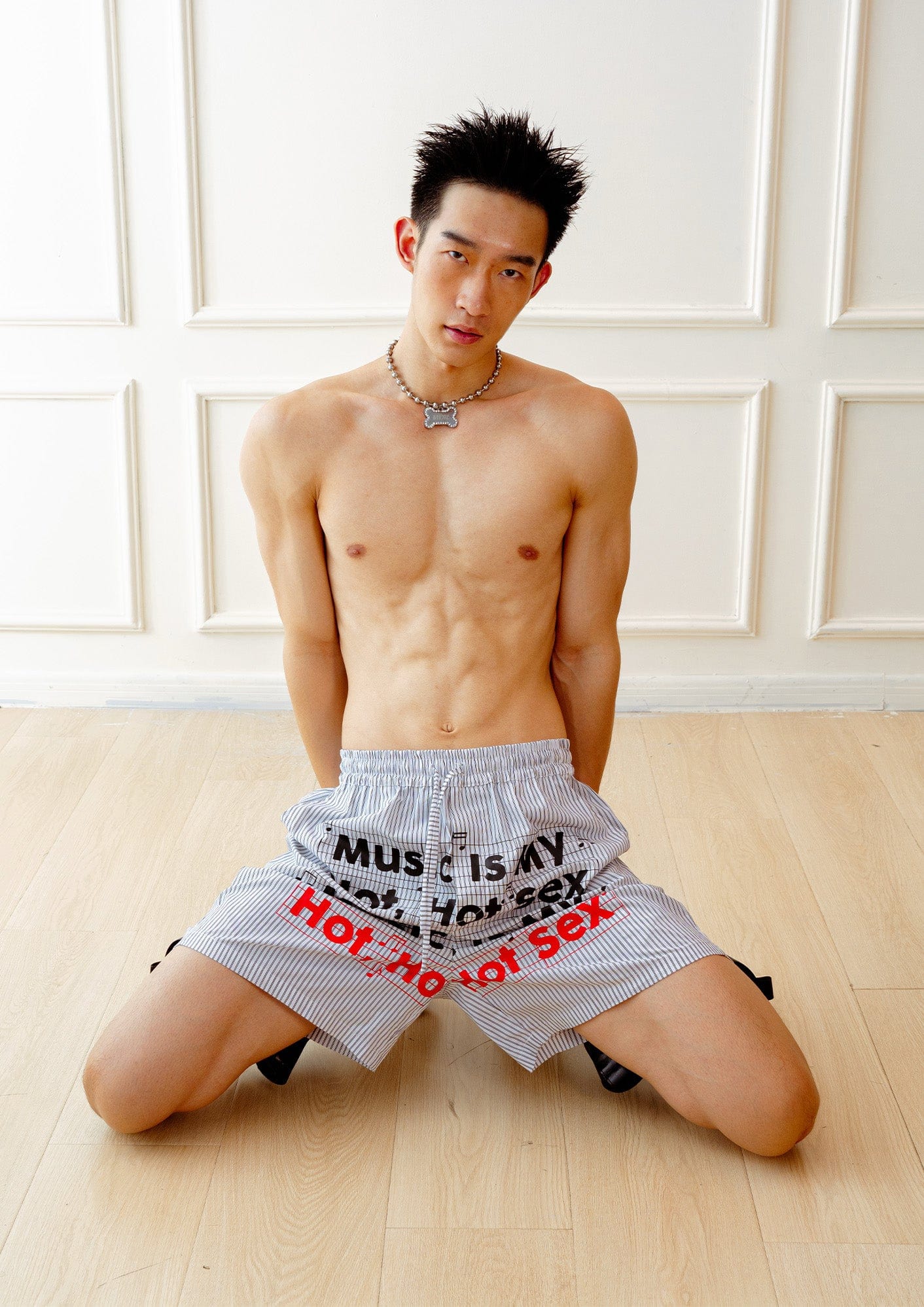 KADAKADA Stripe Slogan Graphic Lounge Shorts