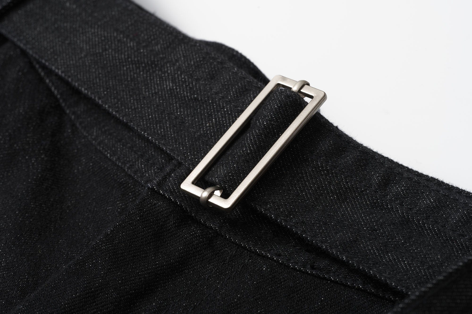CATSSTAC Essential Panel Belt Wide-Leg Jeans