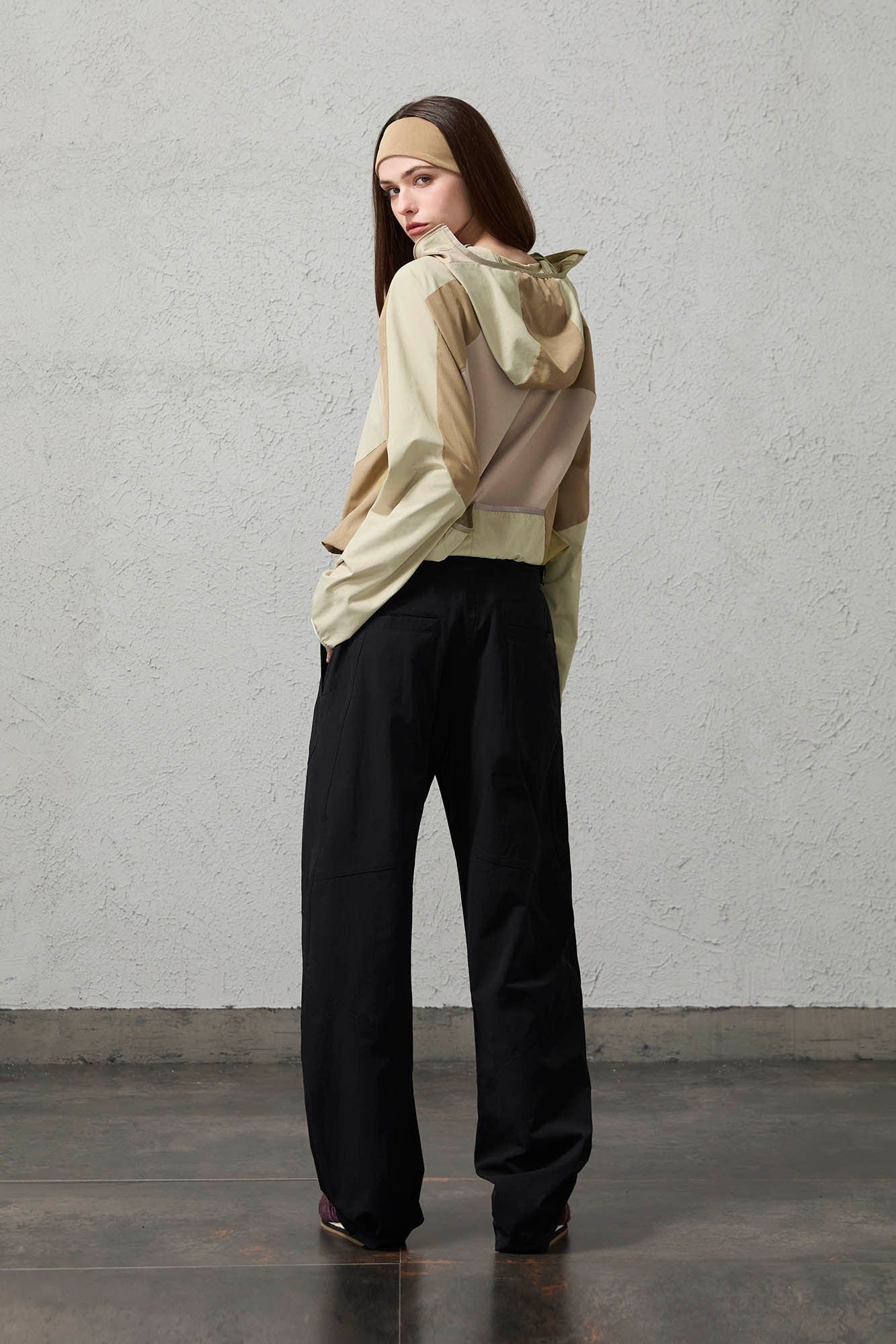 ORGANIC EMOTION Contrast Spliced Hooded Sorona Pullover Jacket
