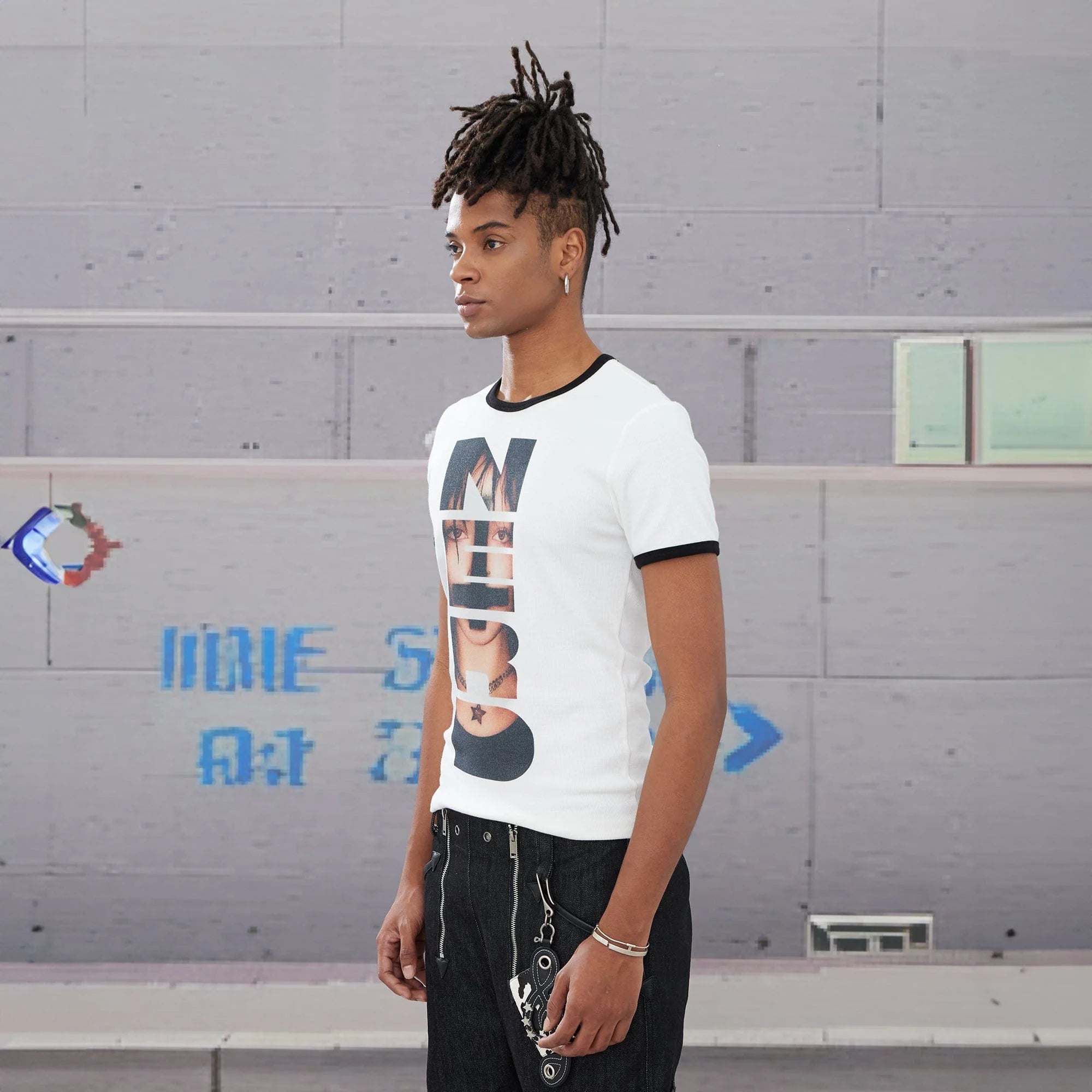 DND4DES Portrait Nerd Graphics Trim T-Shirt