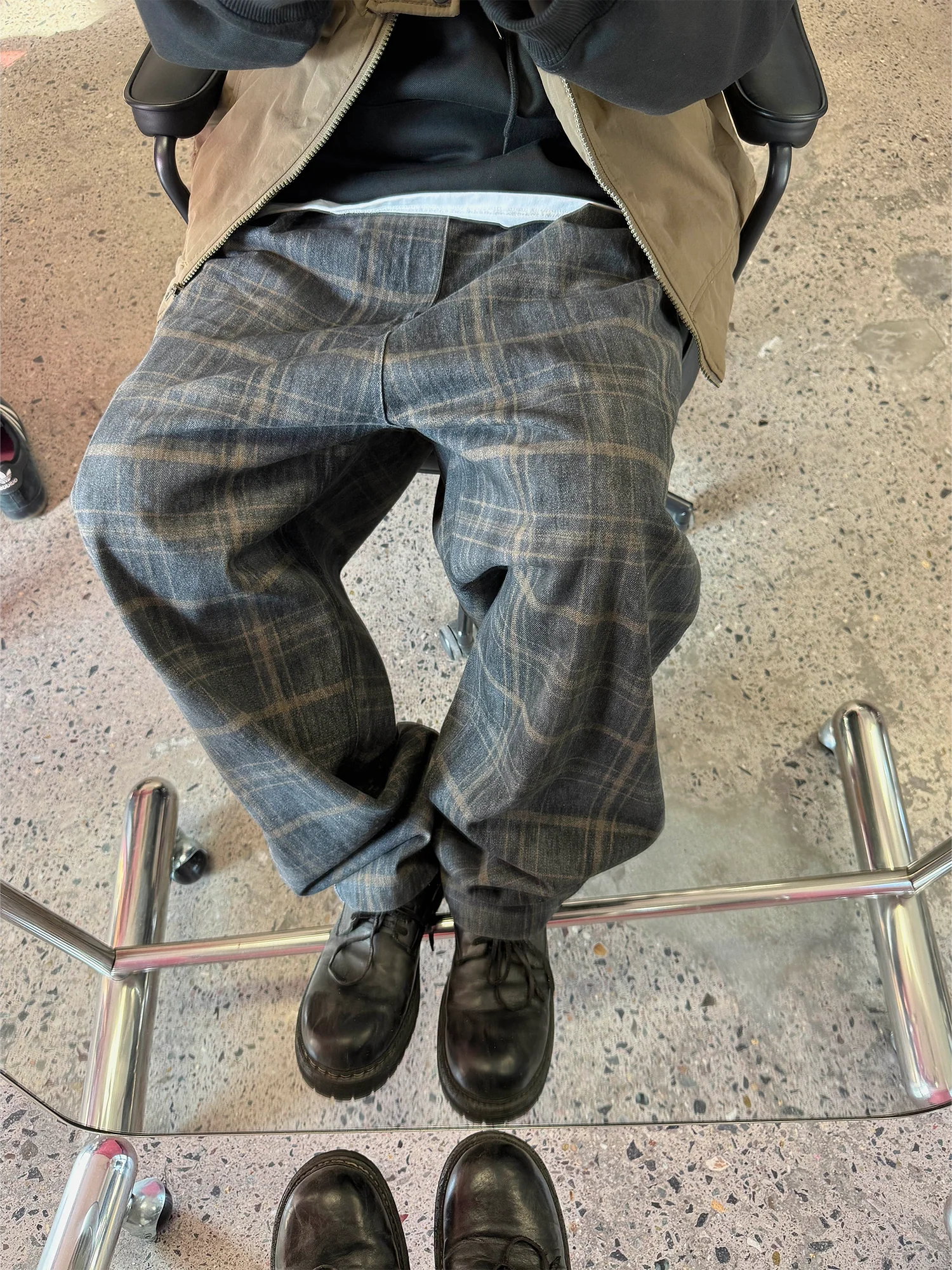 ME DA IGUAL Washed Plaid Tappered Pants Coffee