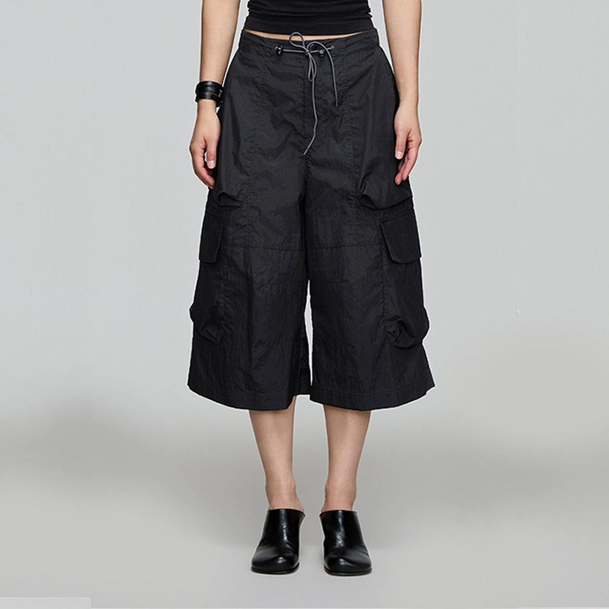 OPICLOTH Multi-Pocket Drawstring Cargo Shorts