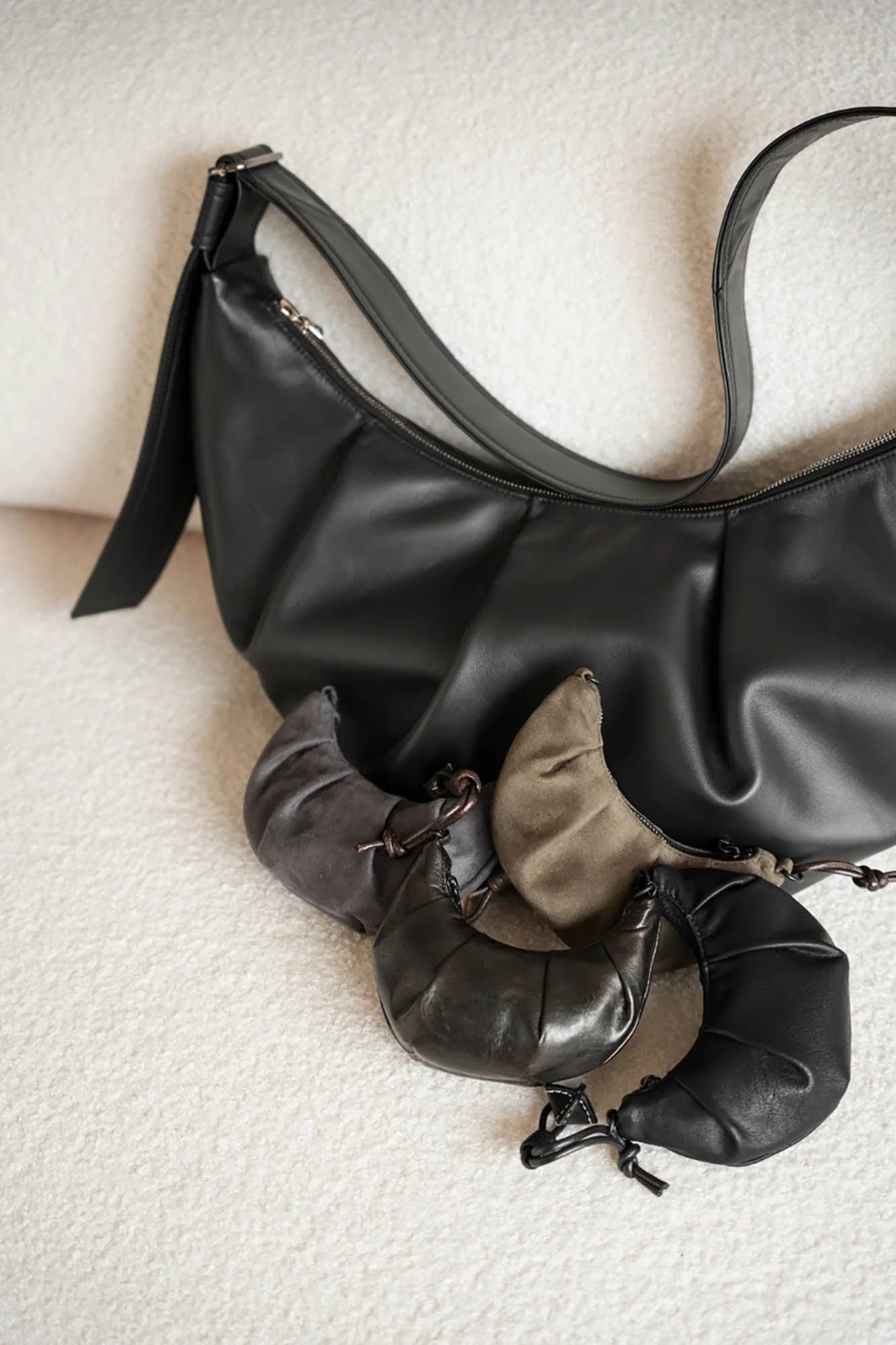 MOITIEDEPETALE Mini Croissant Coin Pouch