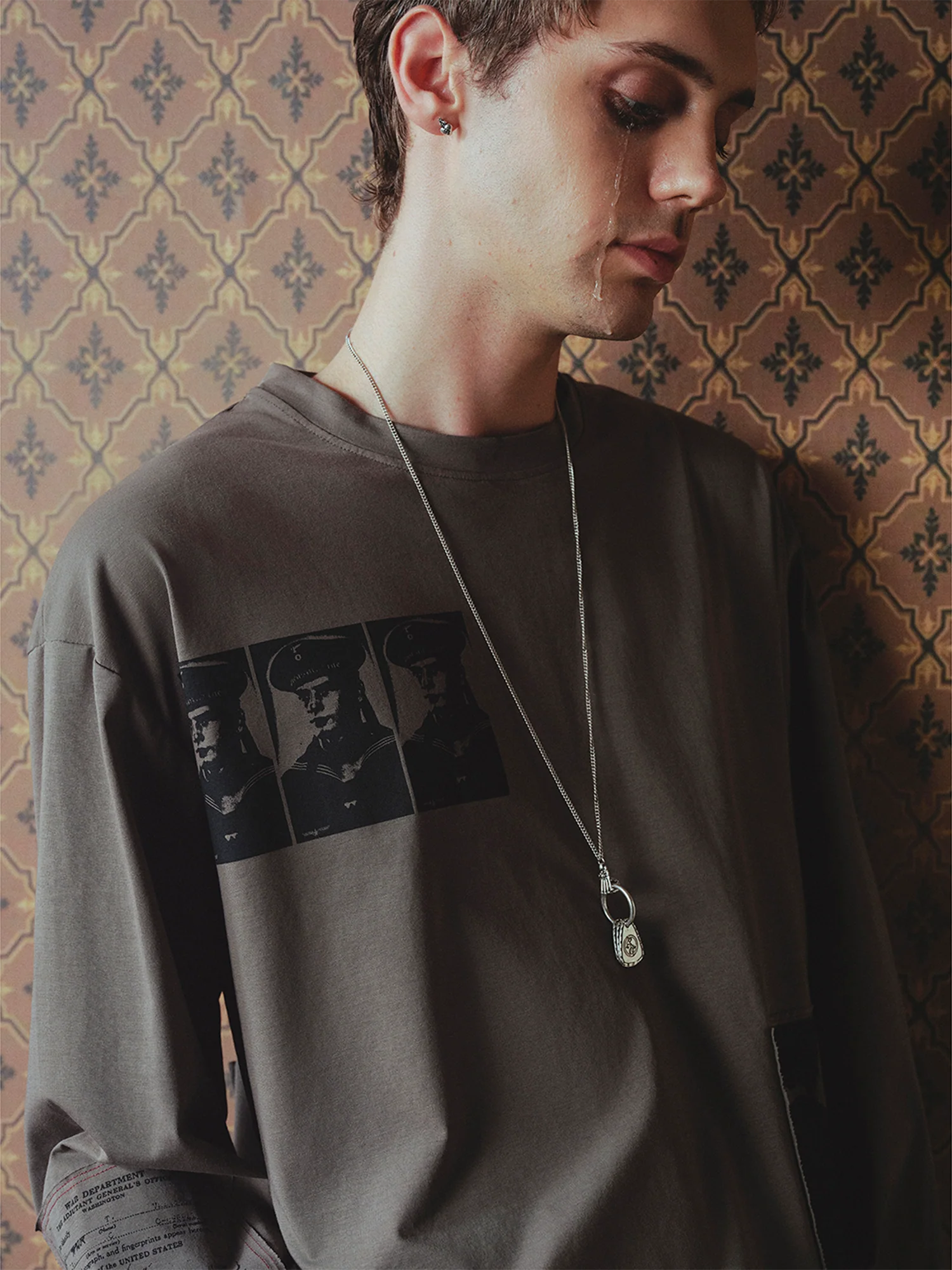 RICHILL Military Graphic Patch Long-Sleeve Tee