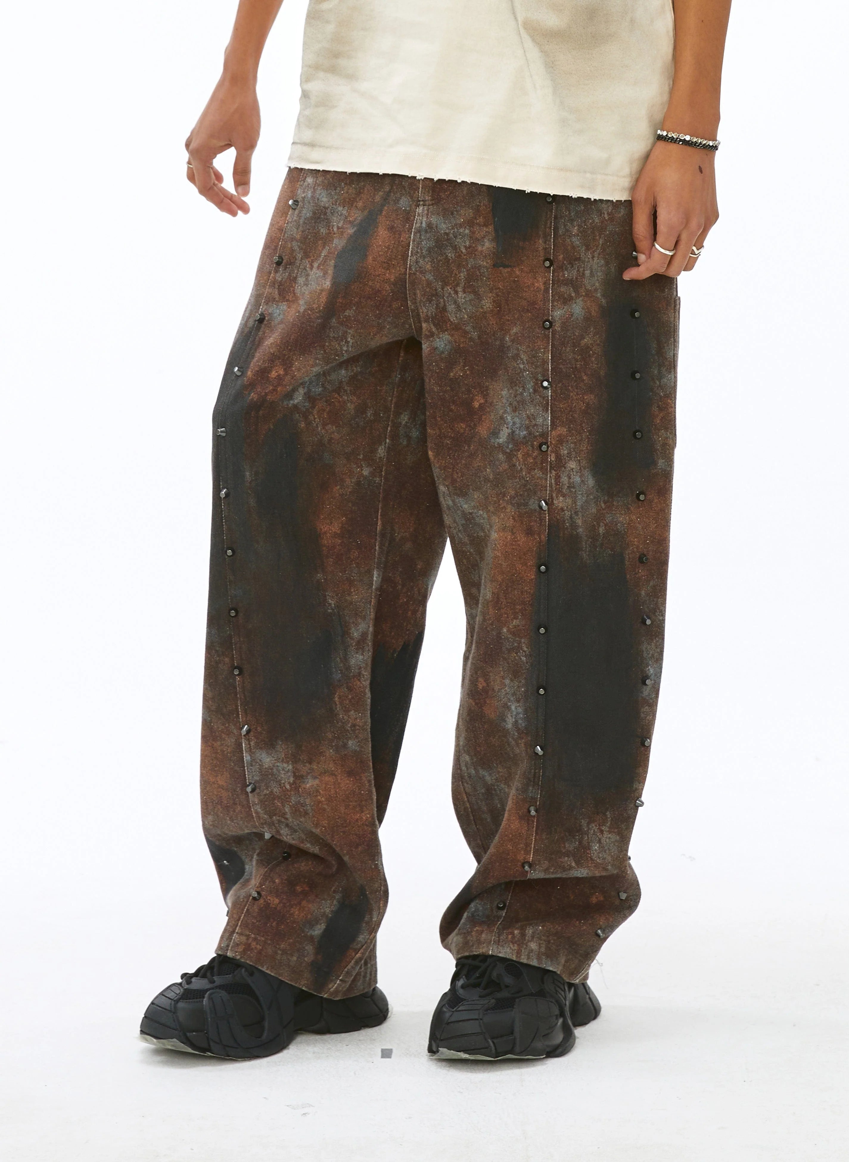 VANN VALRENCE Dirty Fit Studded Straight-Leg Jeans