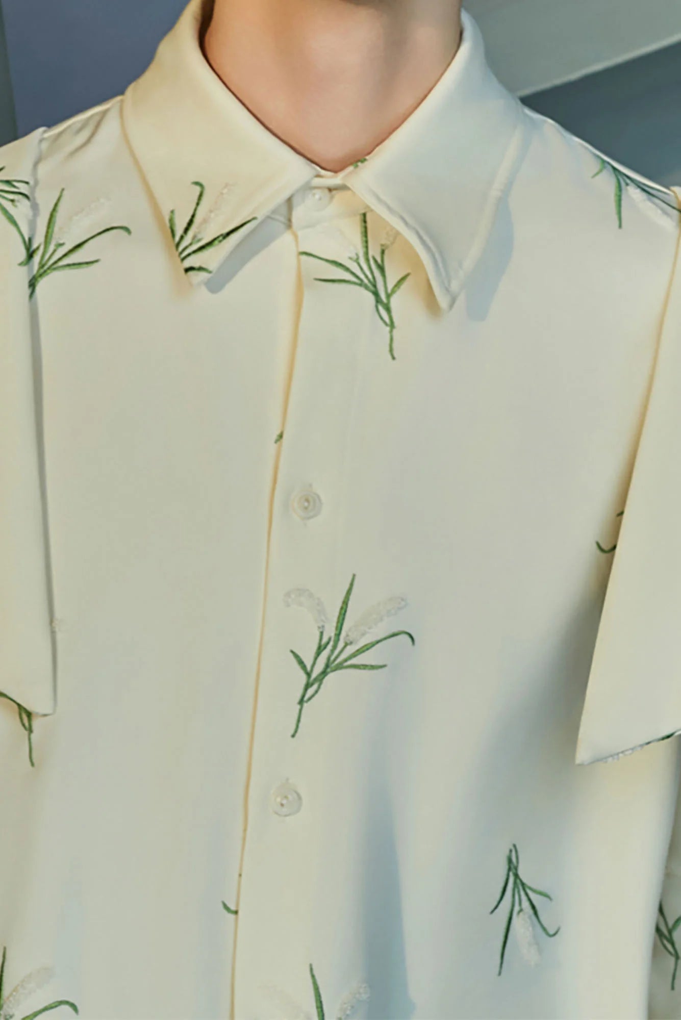 JIECHI Botanic Embroidery Bow Back Shirt