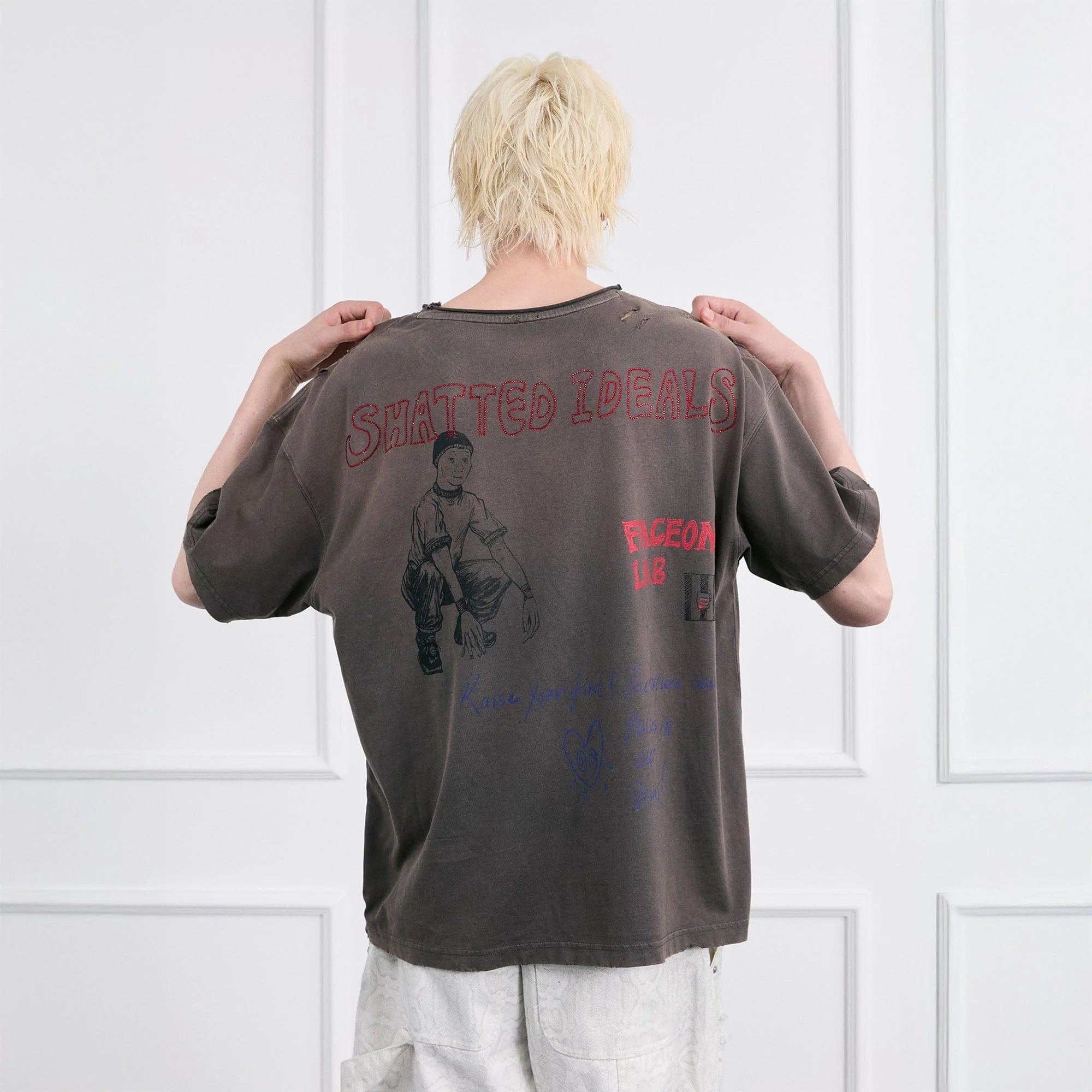 FACEONLAB Punk Graffiti Diamond Distressed T-Shirt