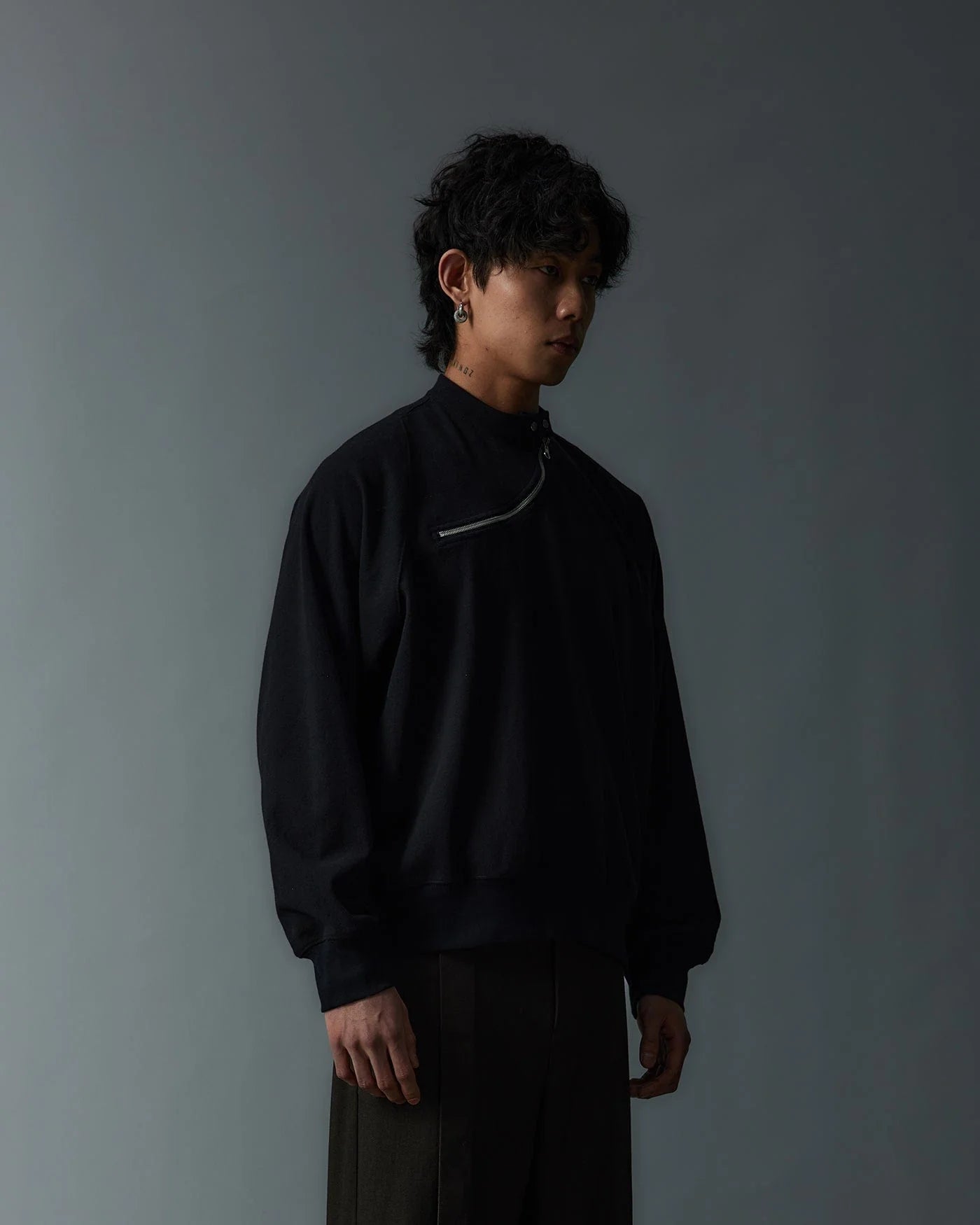 WHISTLEHUNTER Asymmetrical Zipper Rivet Mock Neck Light Sweatshirt