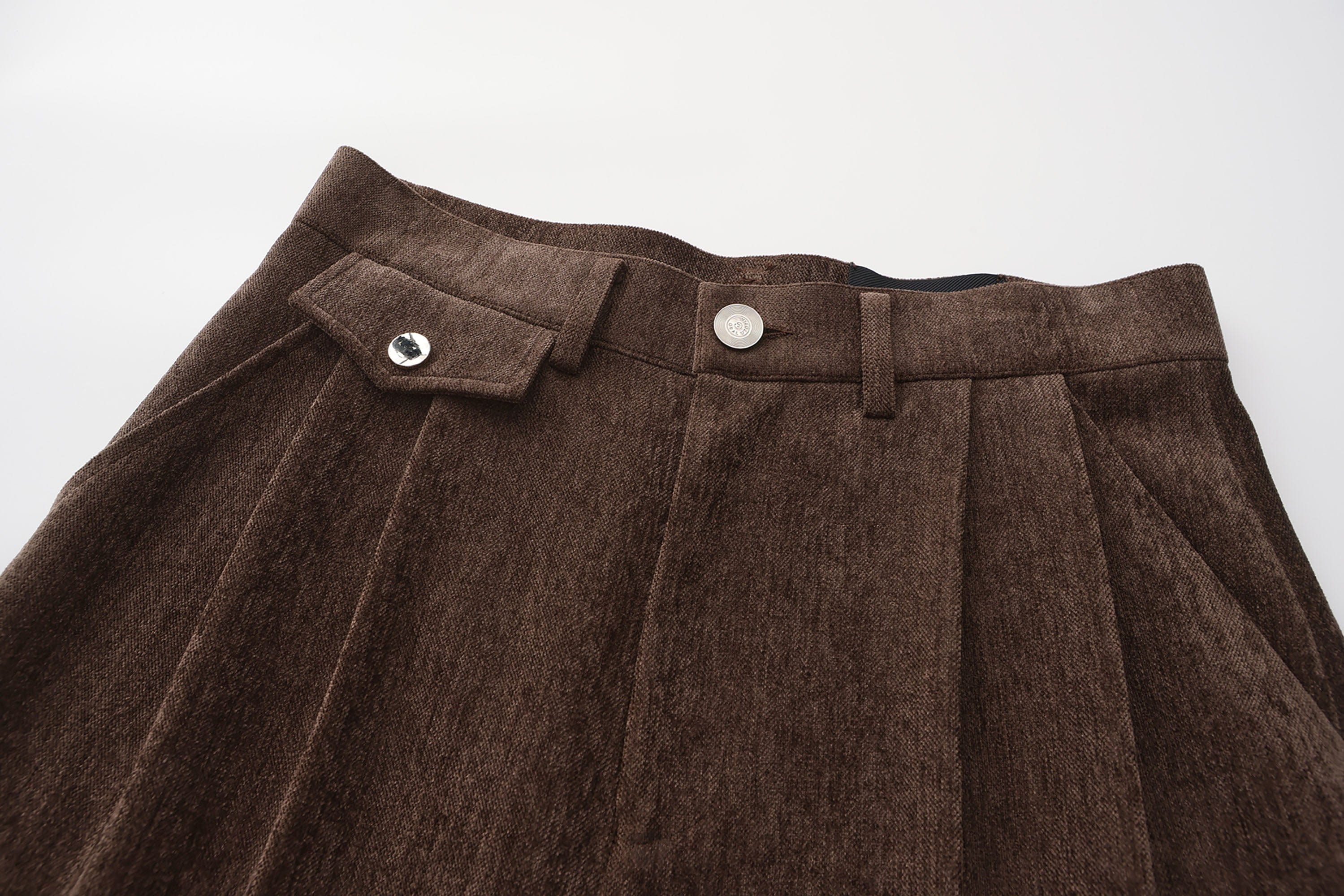 ORAL UTOPIA Pleated Oversized Tapered Pants