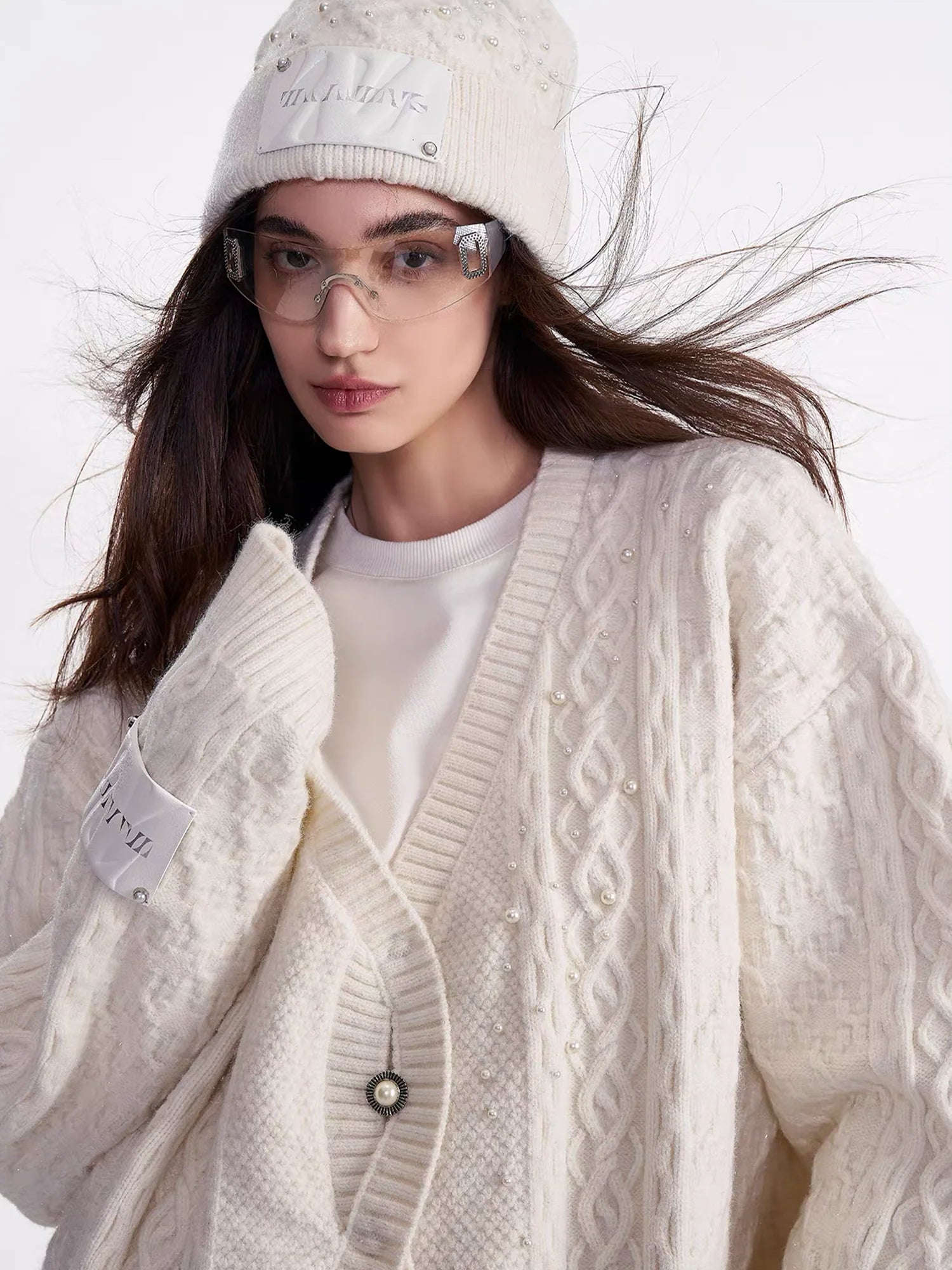 TIWILLTANG Pearl-Embellished Cable Knit Cardigan