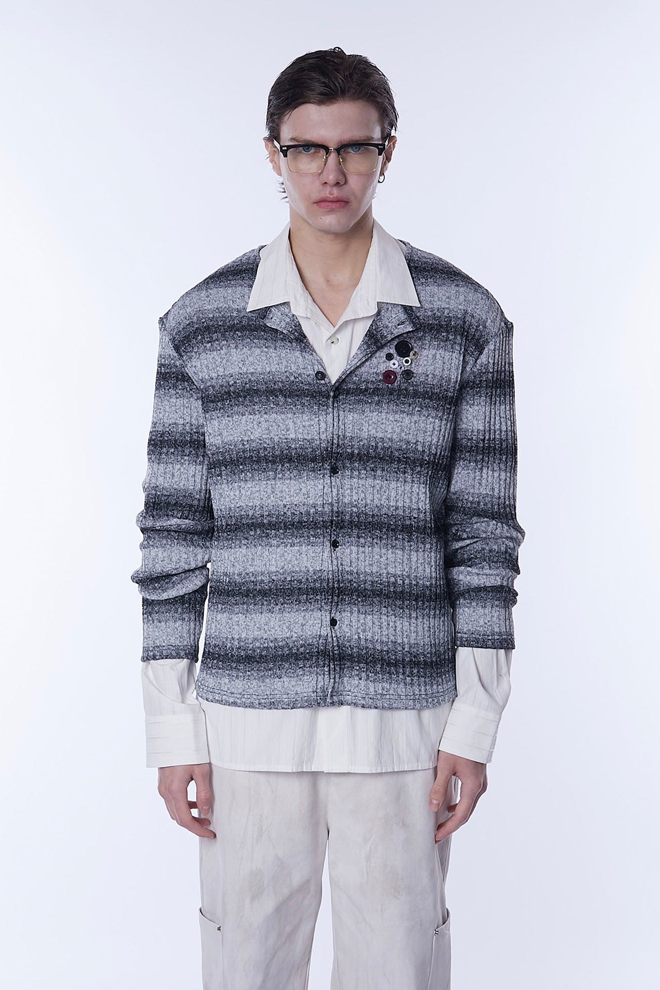 ASSEEN Horizontal Gradient Stripe Button Cardigan Gray