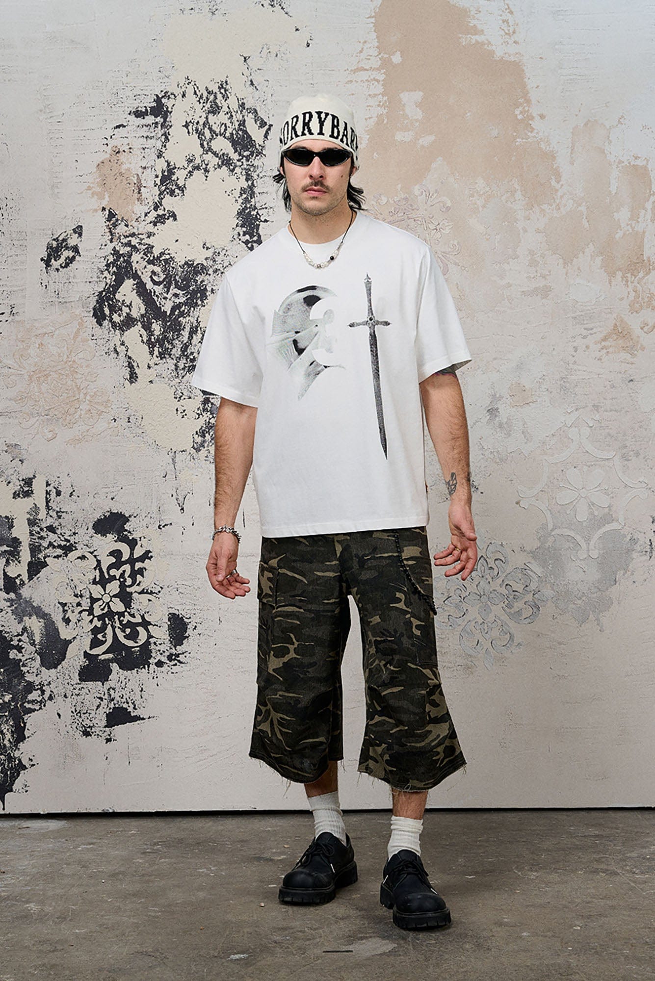 DONSMOKE Camo Multi-Pocket Raw-Edge Curved Shorts
