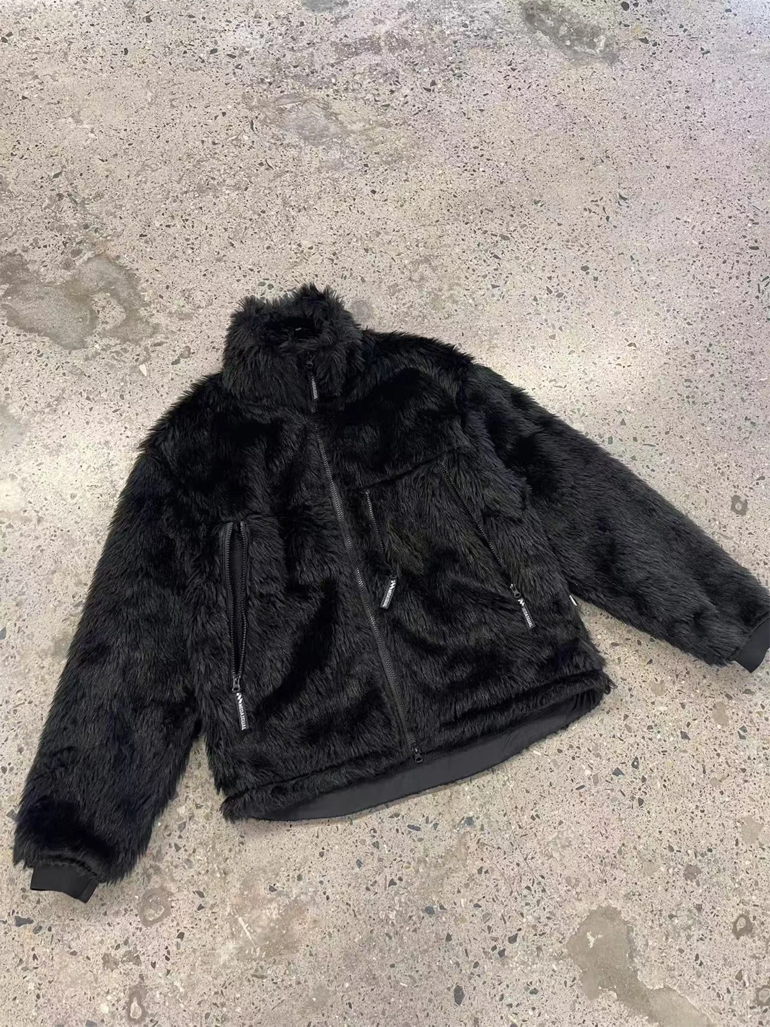 ME DA IGUAL Shaggy Multi-Pocket Faux Fur Jacket