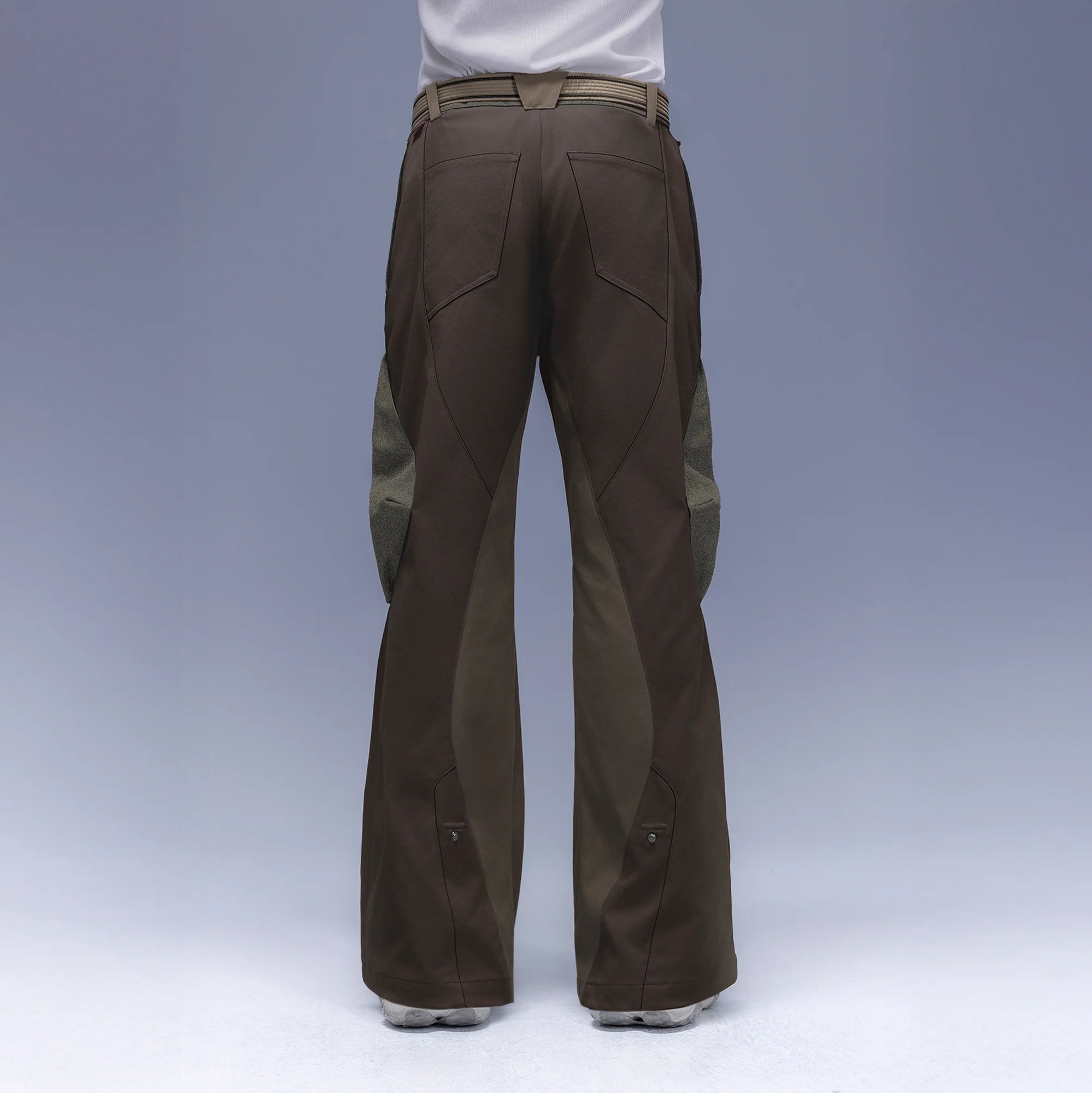 XIPHEVIL Paneled Multi-Pocket Zip Cargo Pants Coffee
