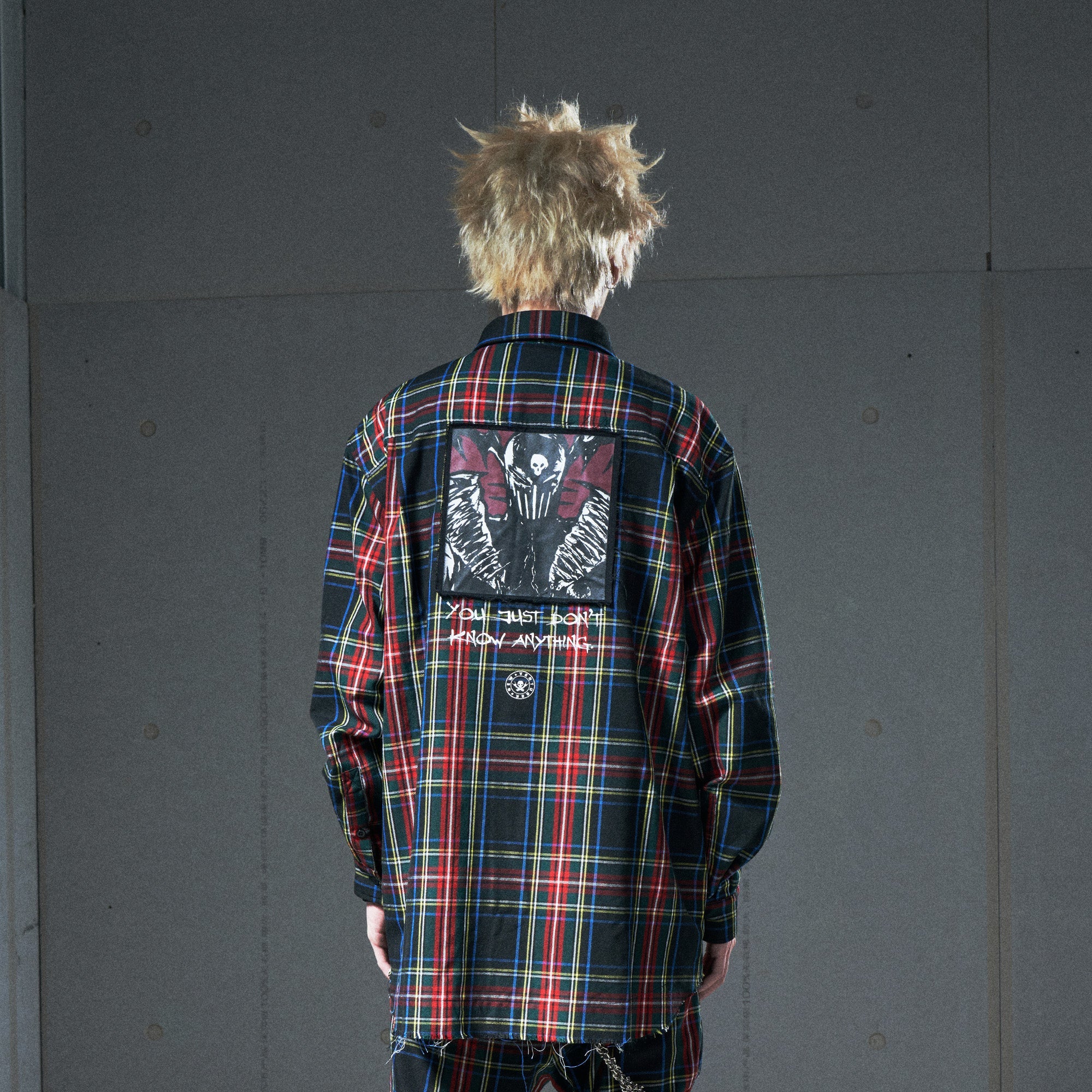 VENTUREK Distressed Back-Patch Frayed Plaid Shirt