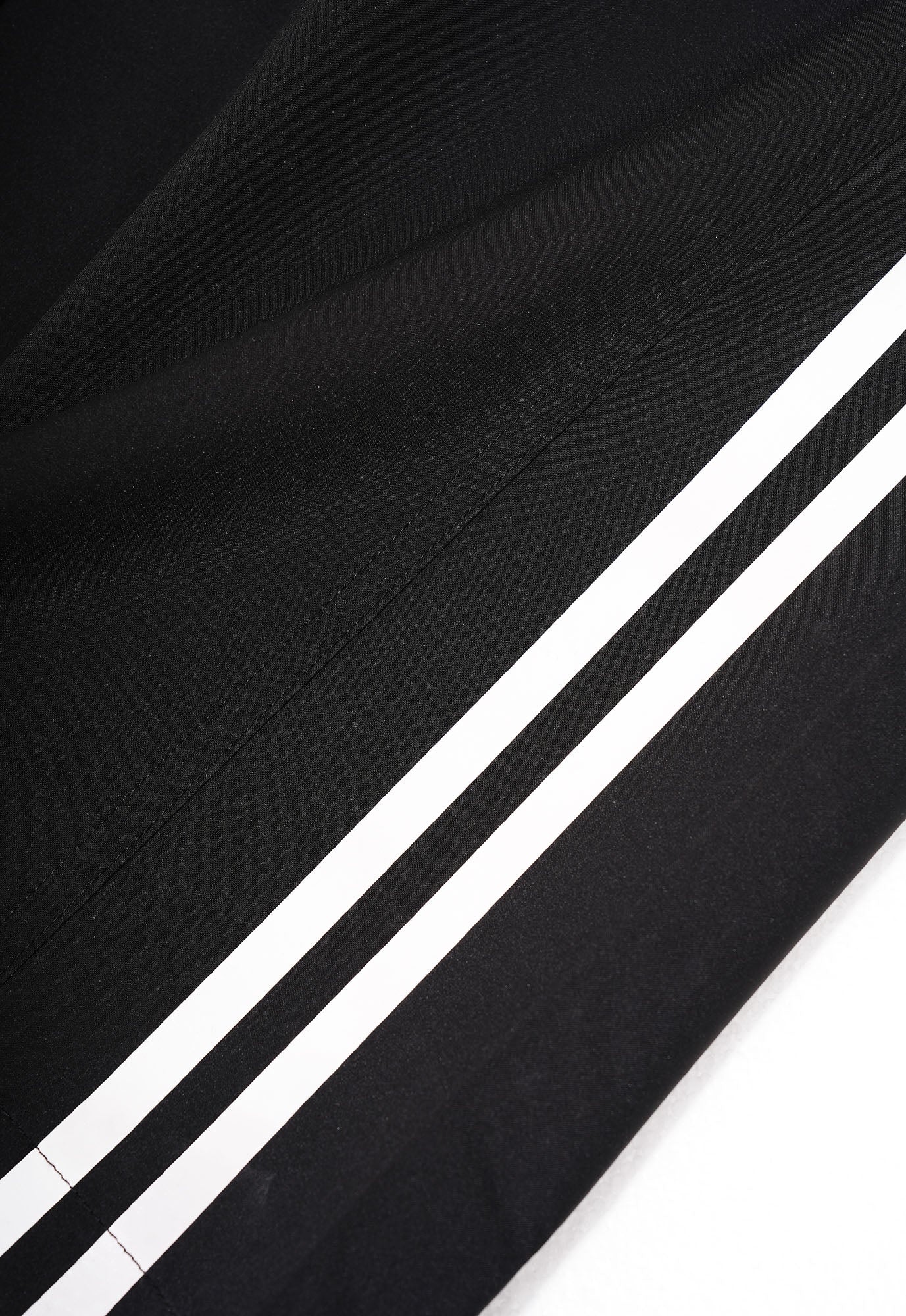 UMAMIISM Side Stripe Quick-Dry Straight-Leg Pants