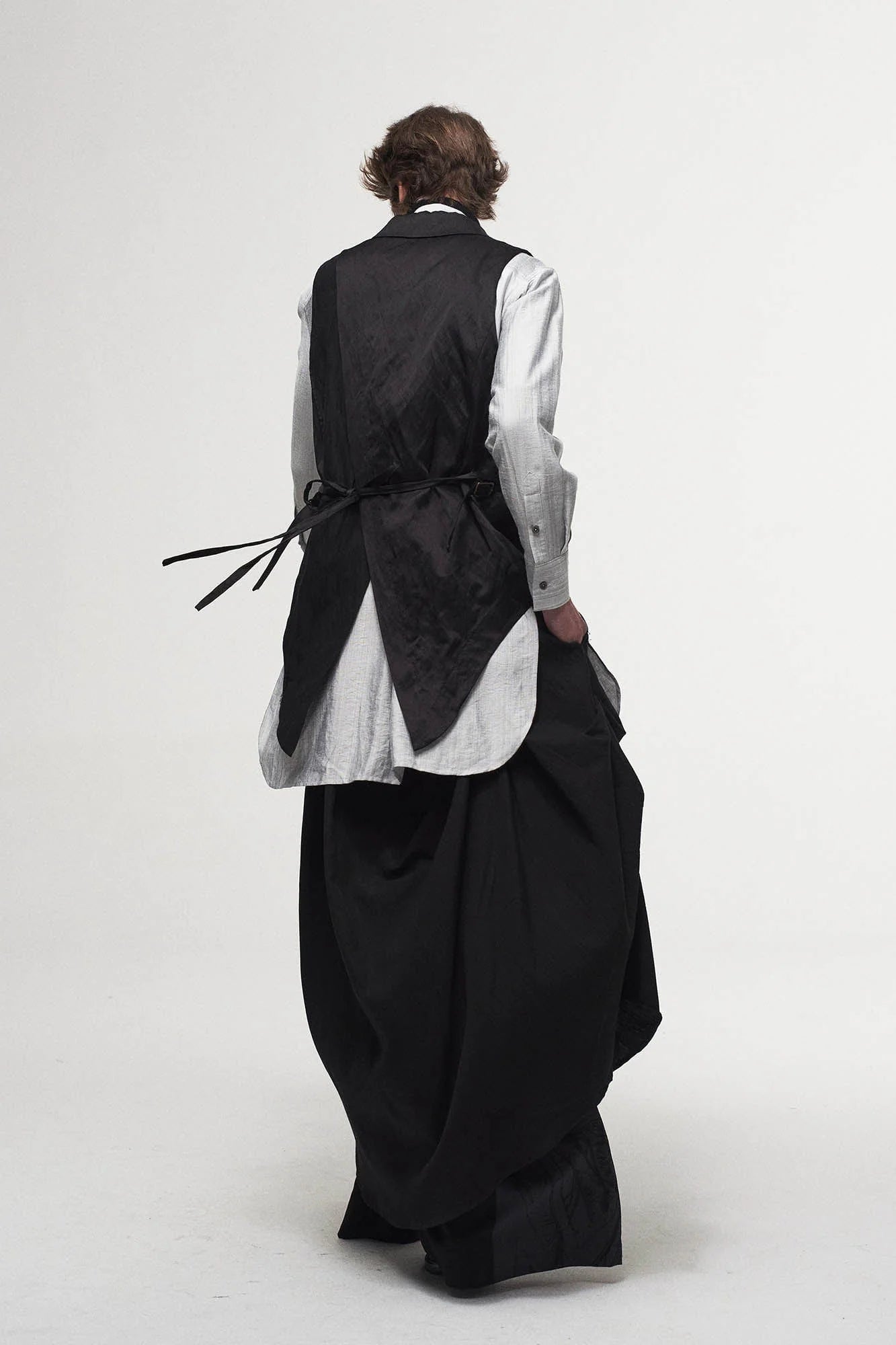 ILNya Nieternite Nifutur Asymmetrical Shawl Collar Belted Crinkled Vest