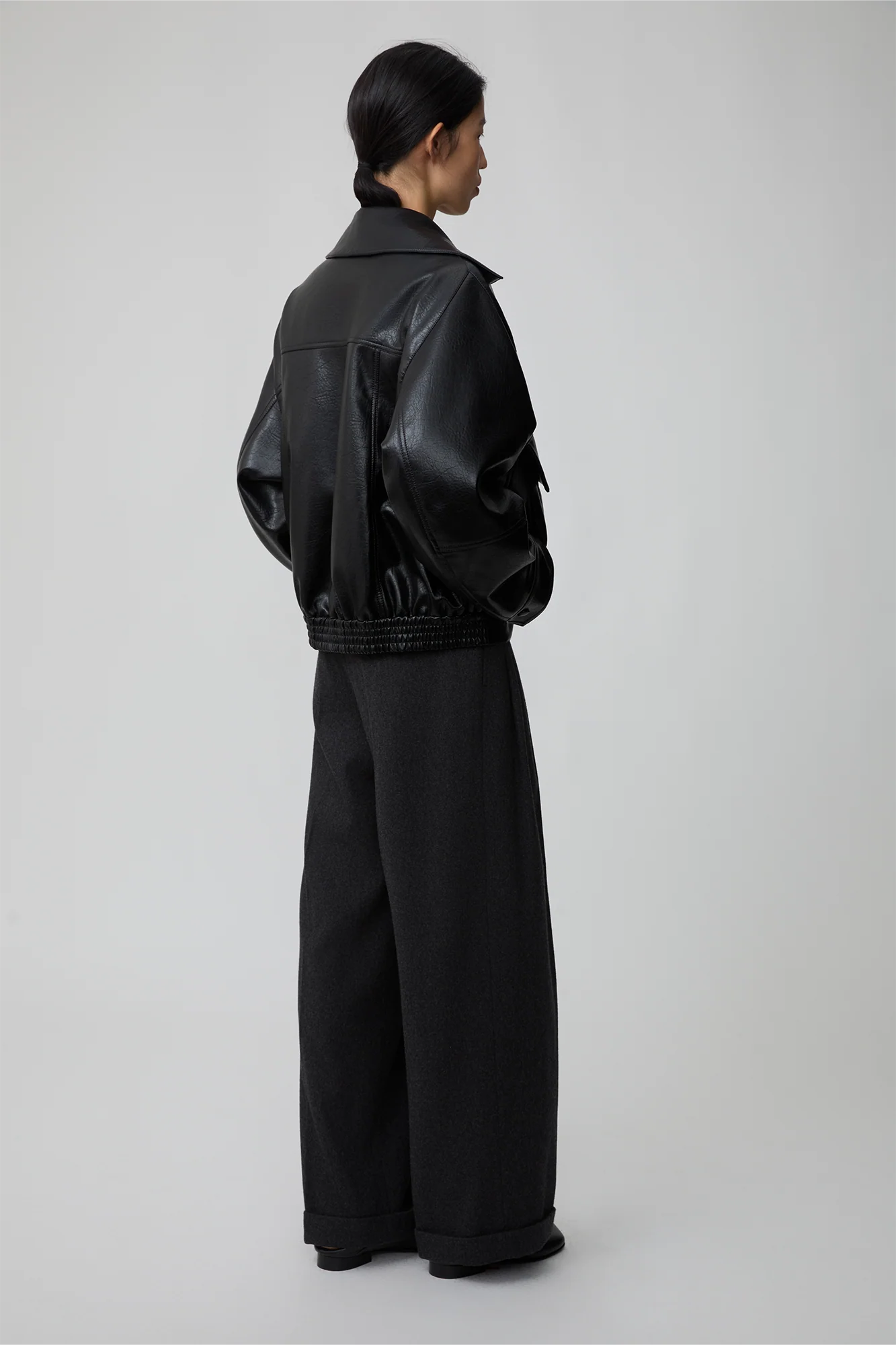 OPICLPOTH Wool-Blend Pleated Barrel Trousers