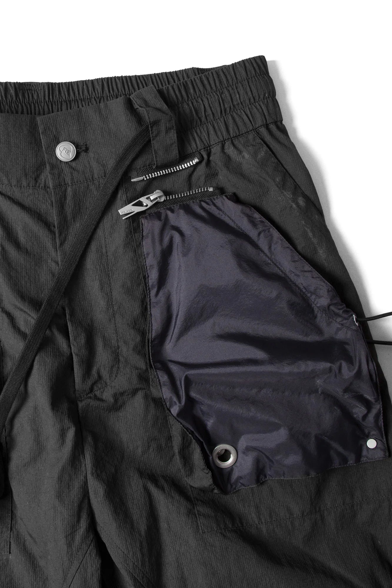 RELABEL Multi-Pocket Panel Crinkled Cargo Pants Black