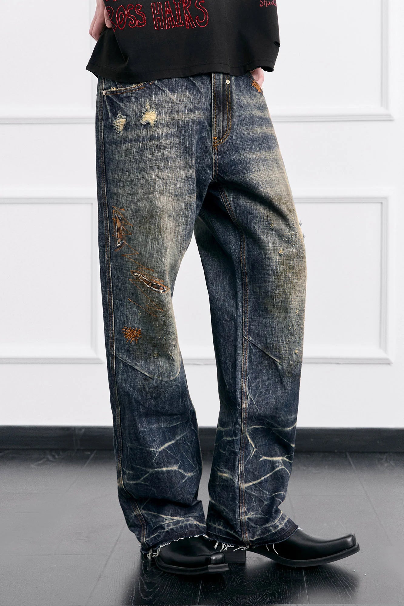 FACEONLAB Grunge Distressed Straight-Leg Jeans