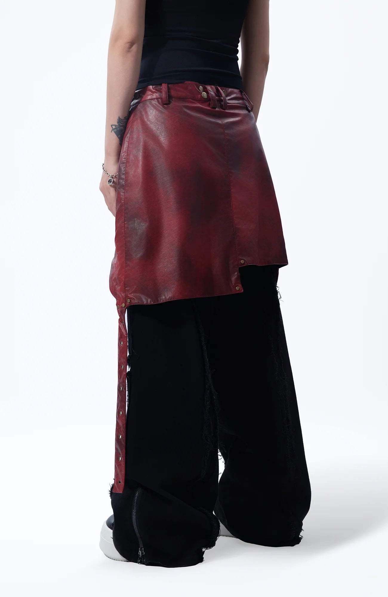 MOGONGSHE Detachable PU Drape  Frayed Cross Jeans