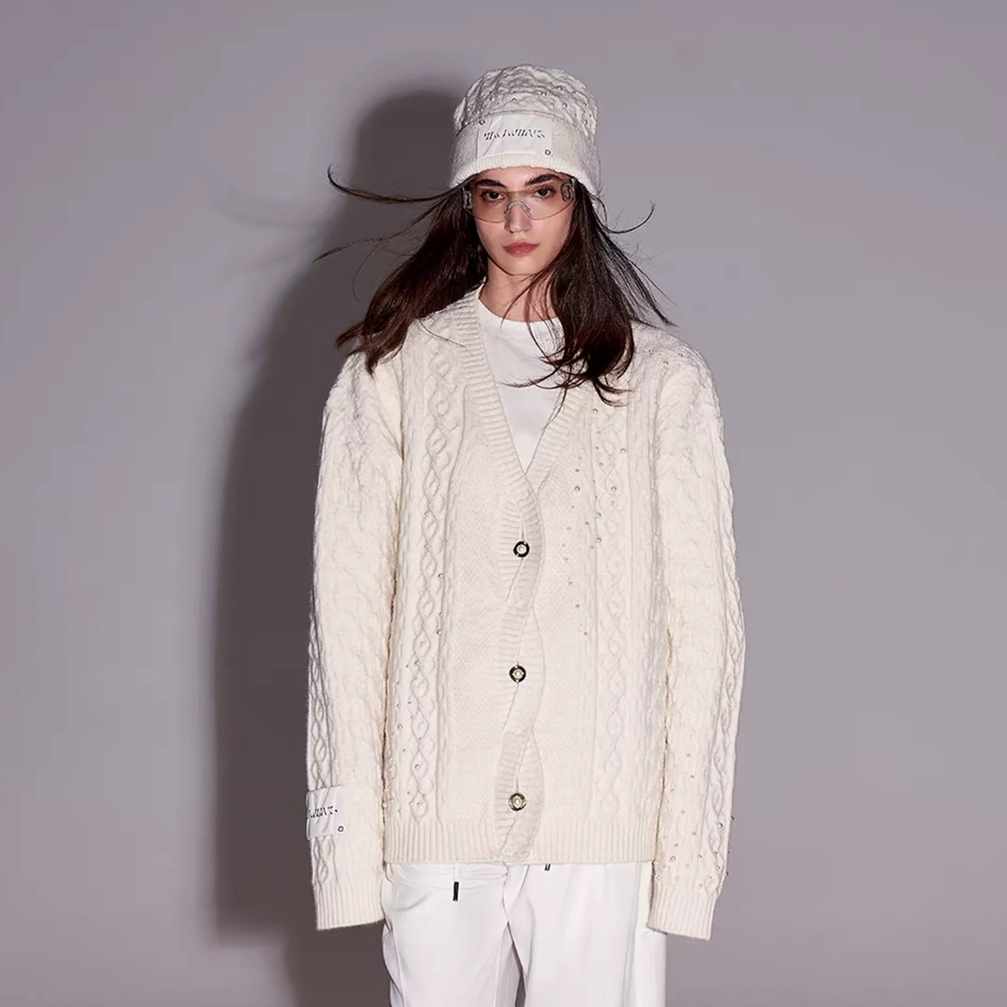 TIWILLTANG Pearl-Embellished Cable Knit Cardigan