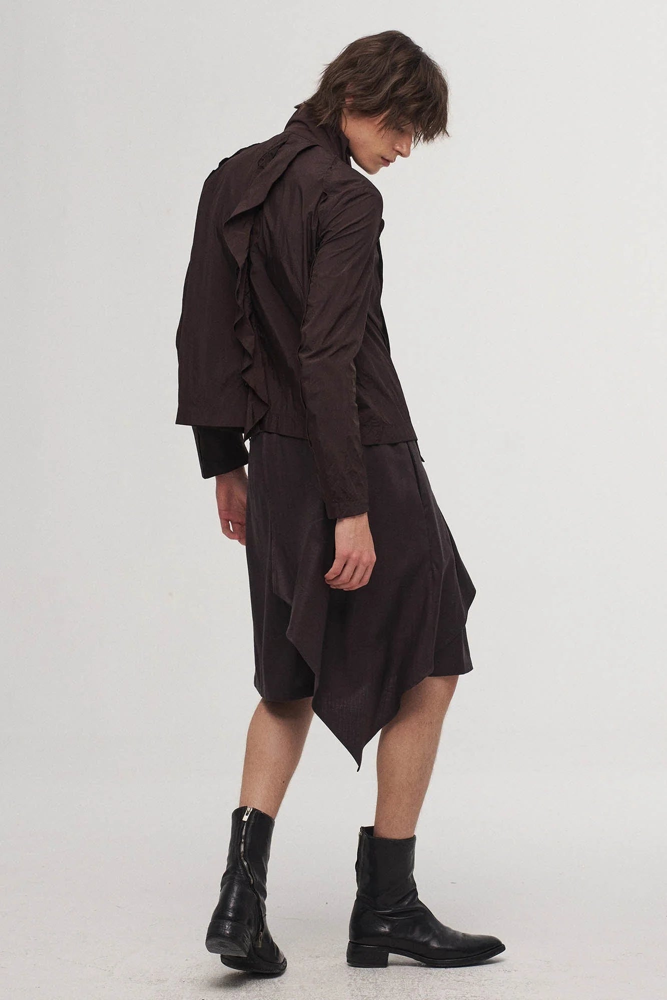 ILNya Nieternite Nifutur Asymmetrical Draped Pleated Shorts