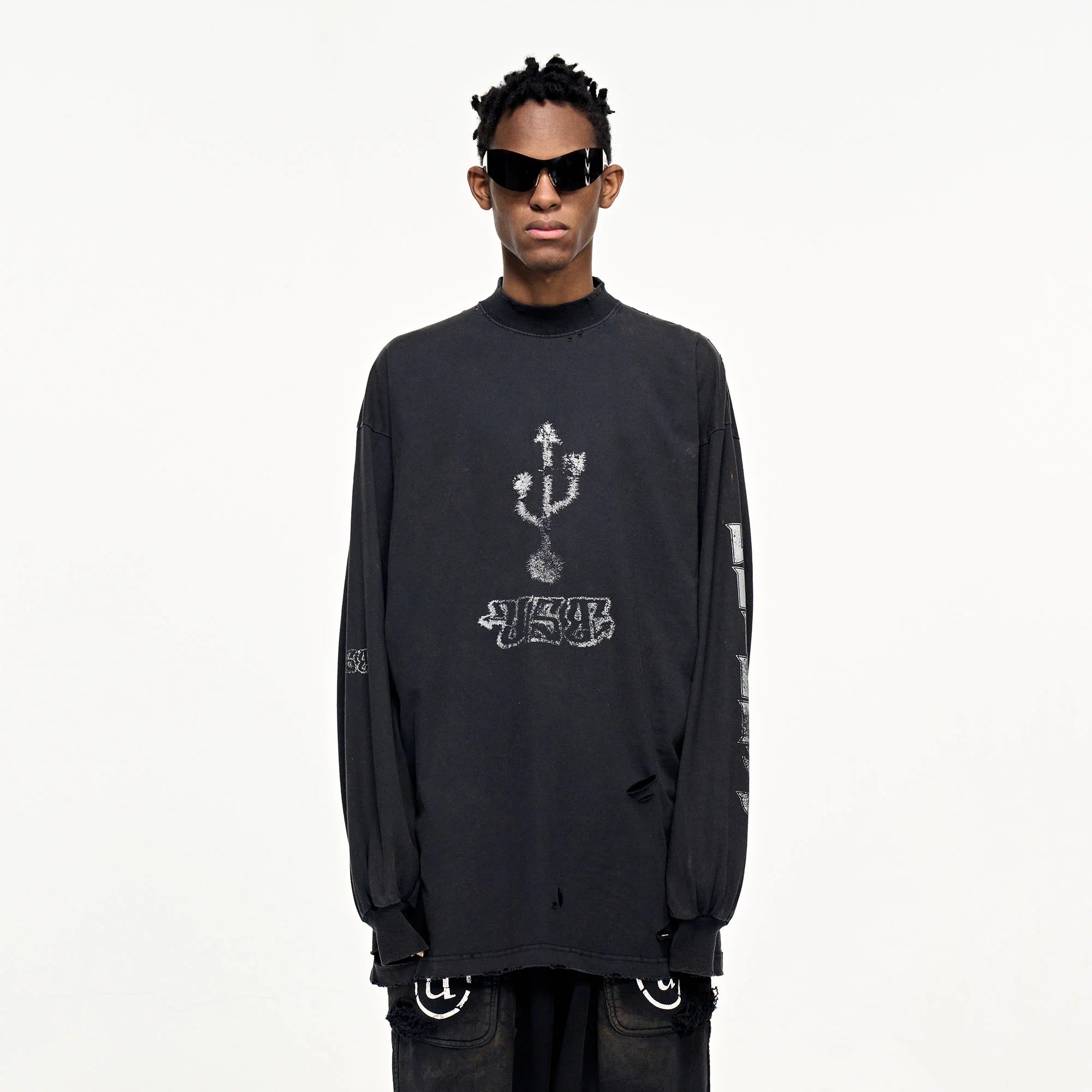 ULIPERY Distressed USB Graphic Sweatshirt