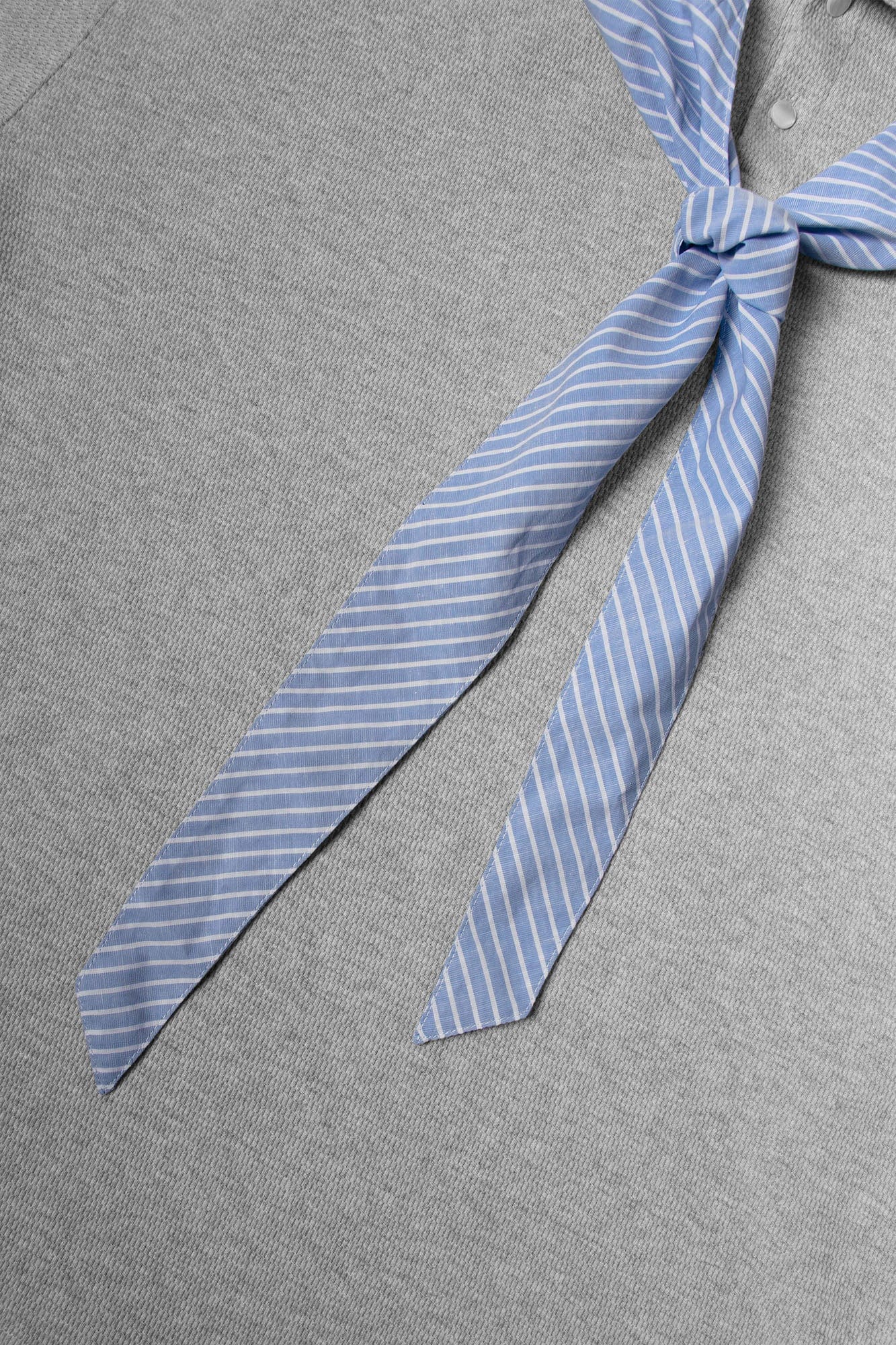RELABEL Striped Sailor Collar Tie Sweatshirt