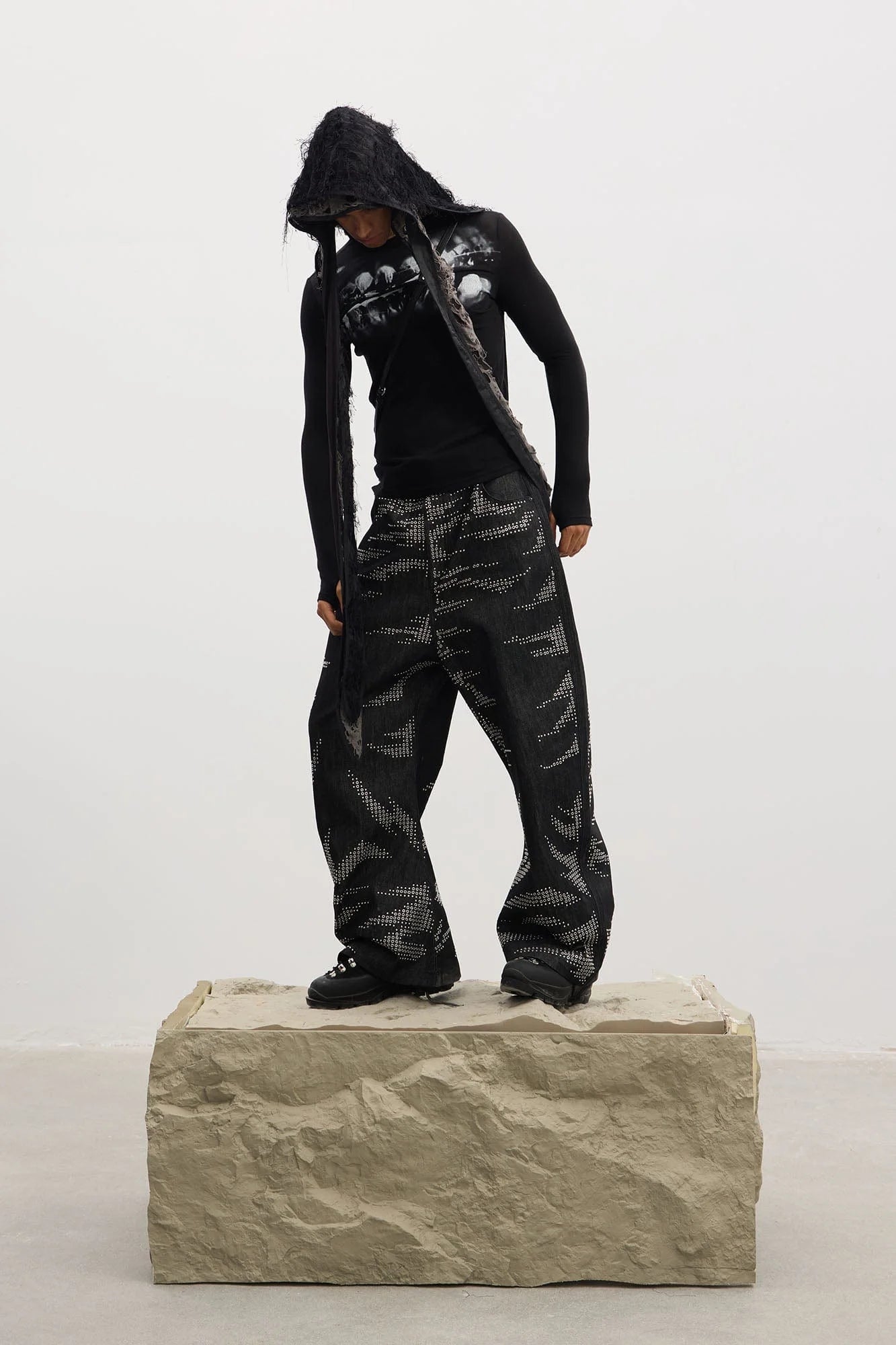 DND4DES Studded Tiger Stripe Baggy Jeans