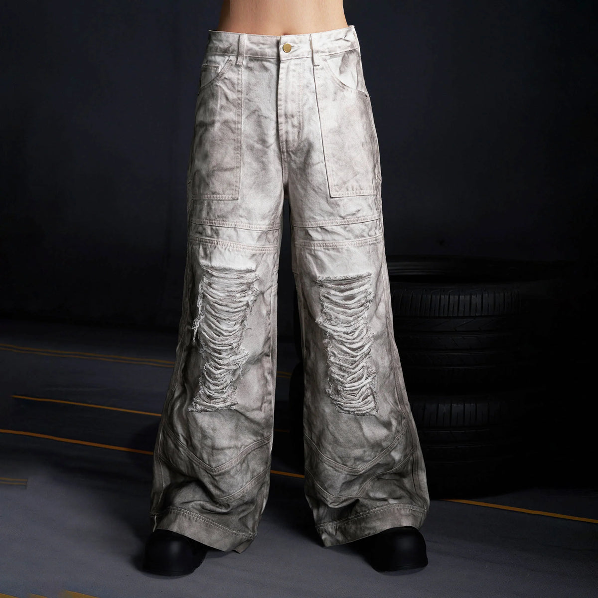 RECOVER ZONE Dirty Fit Ravaged Panel Jeans